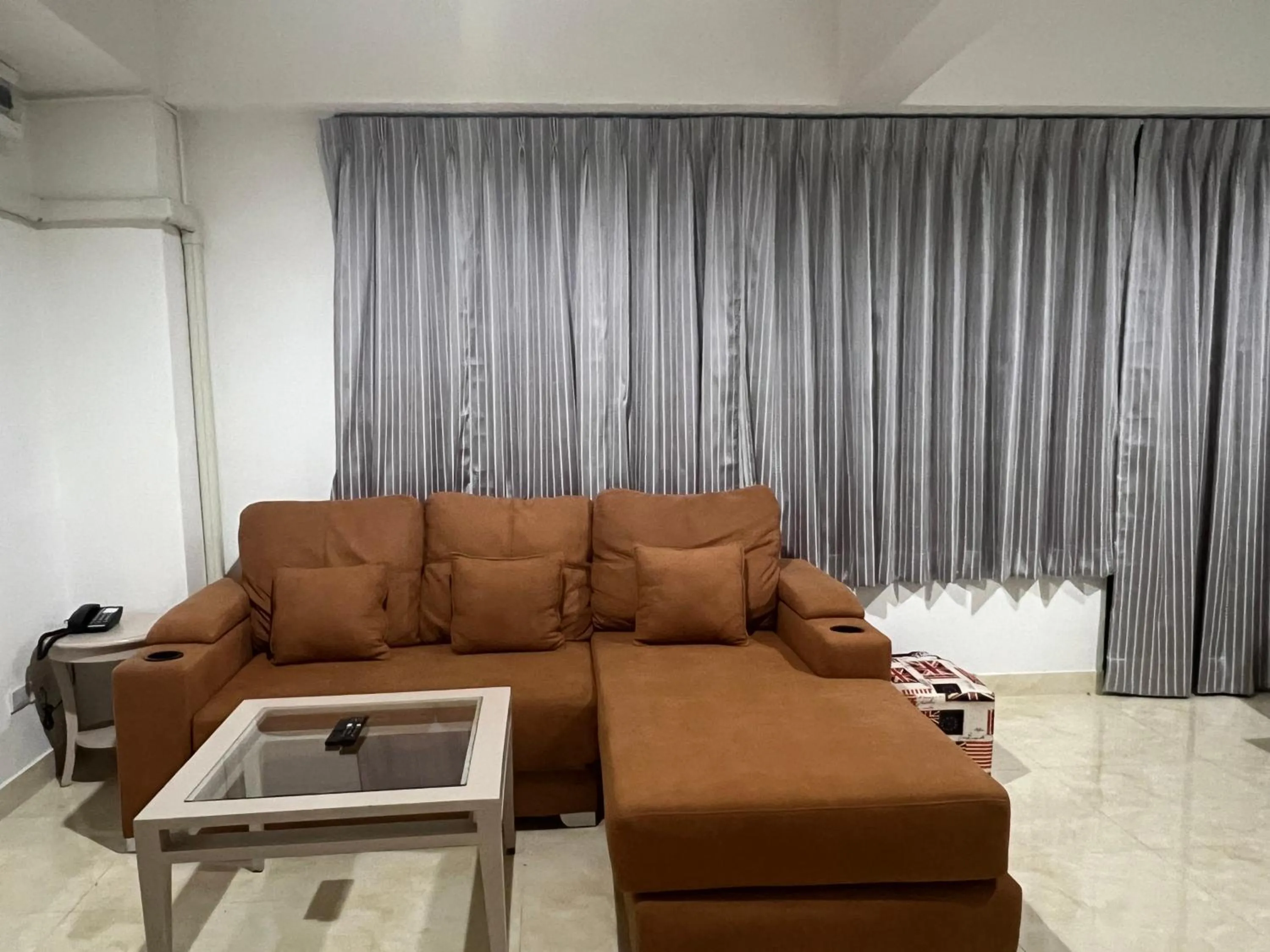 Living room in Mall Suites Hotel