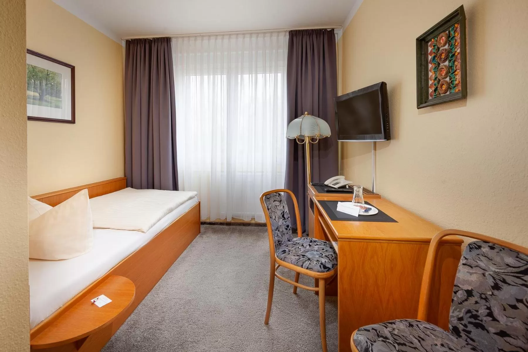 Bed in Hotel Horizont GmbH