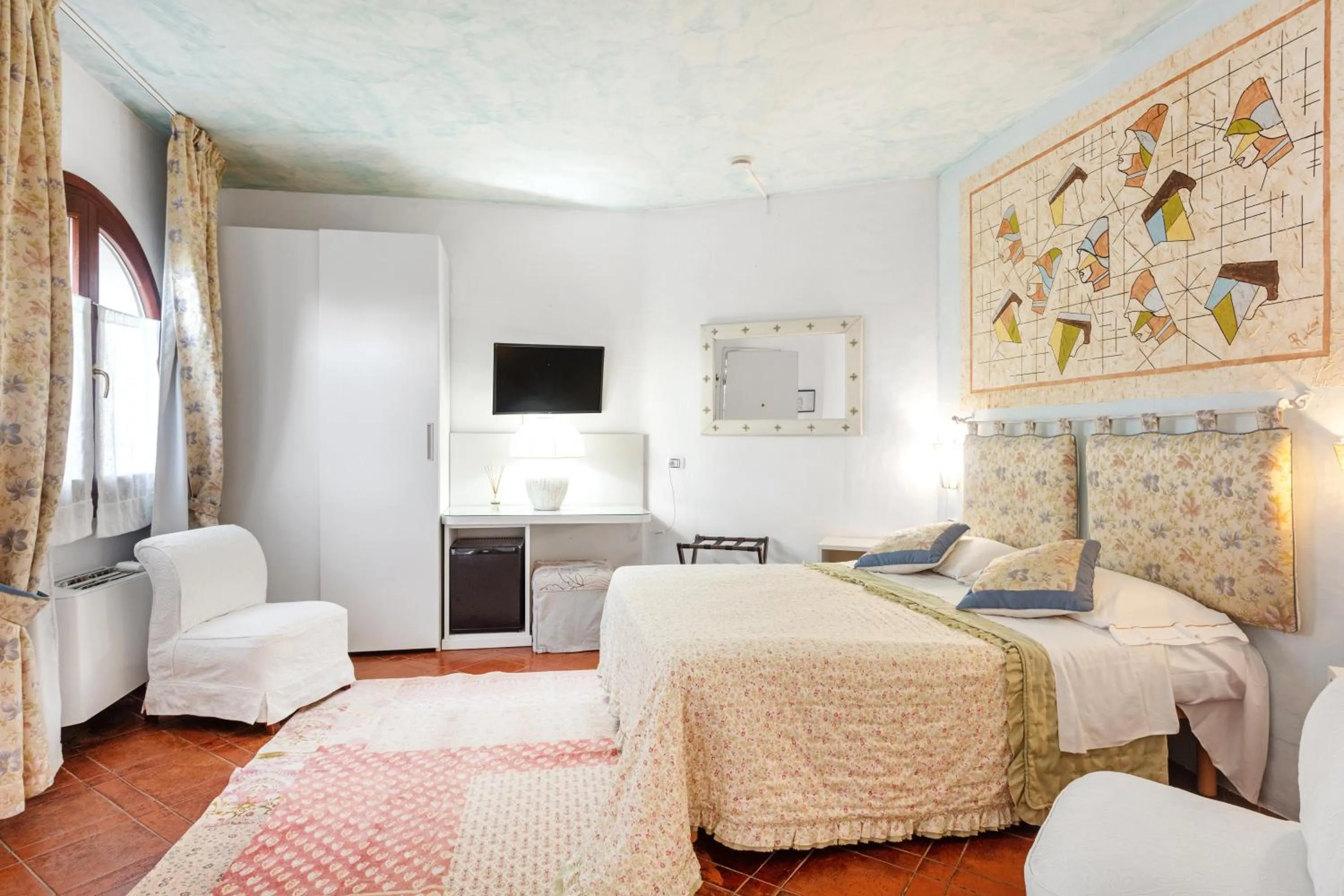 Bed in Hotel Stefania Boutique Hotel by the Beach