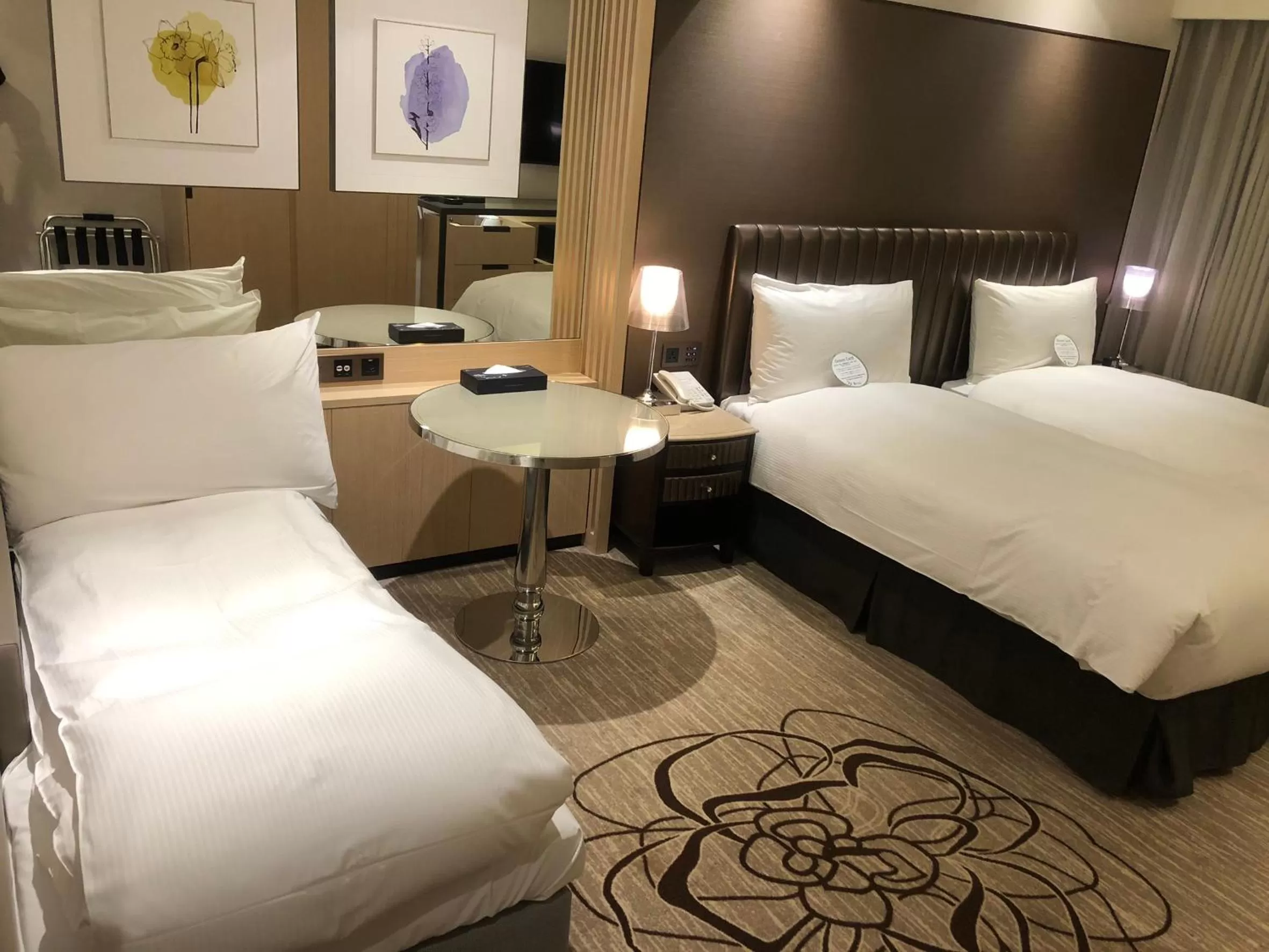 Living room, Bed in K Hotel Taipei Chang-An