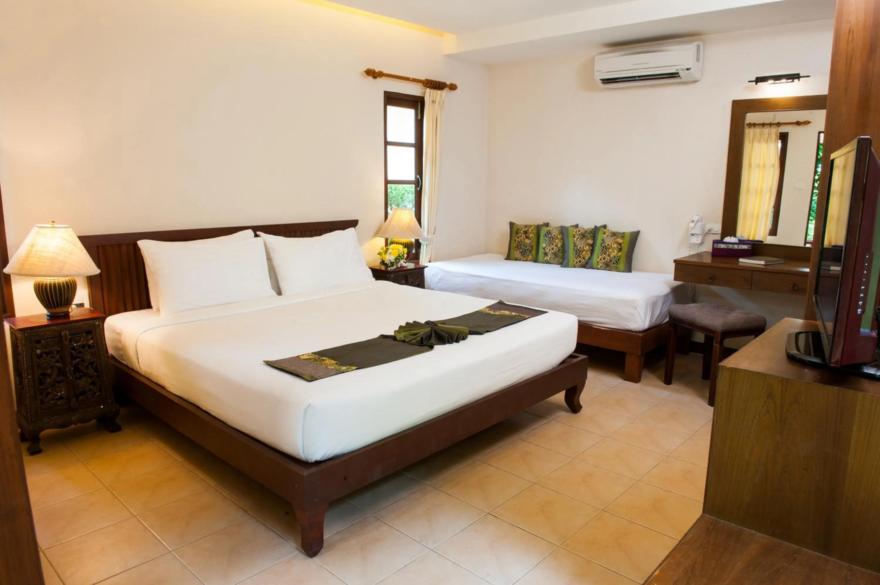 Bedroom, Bed in Montien House - SHA Plus