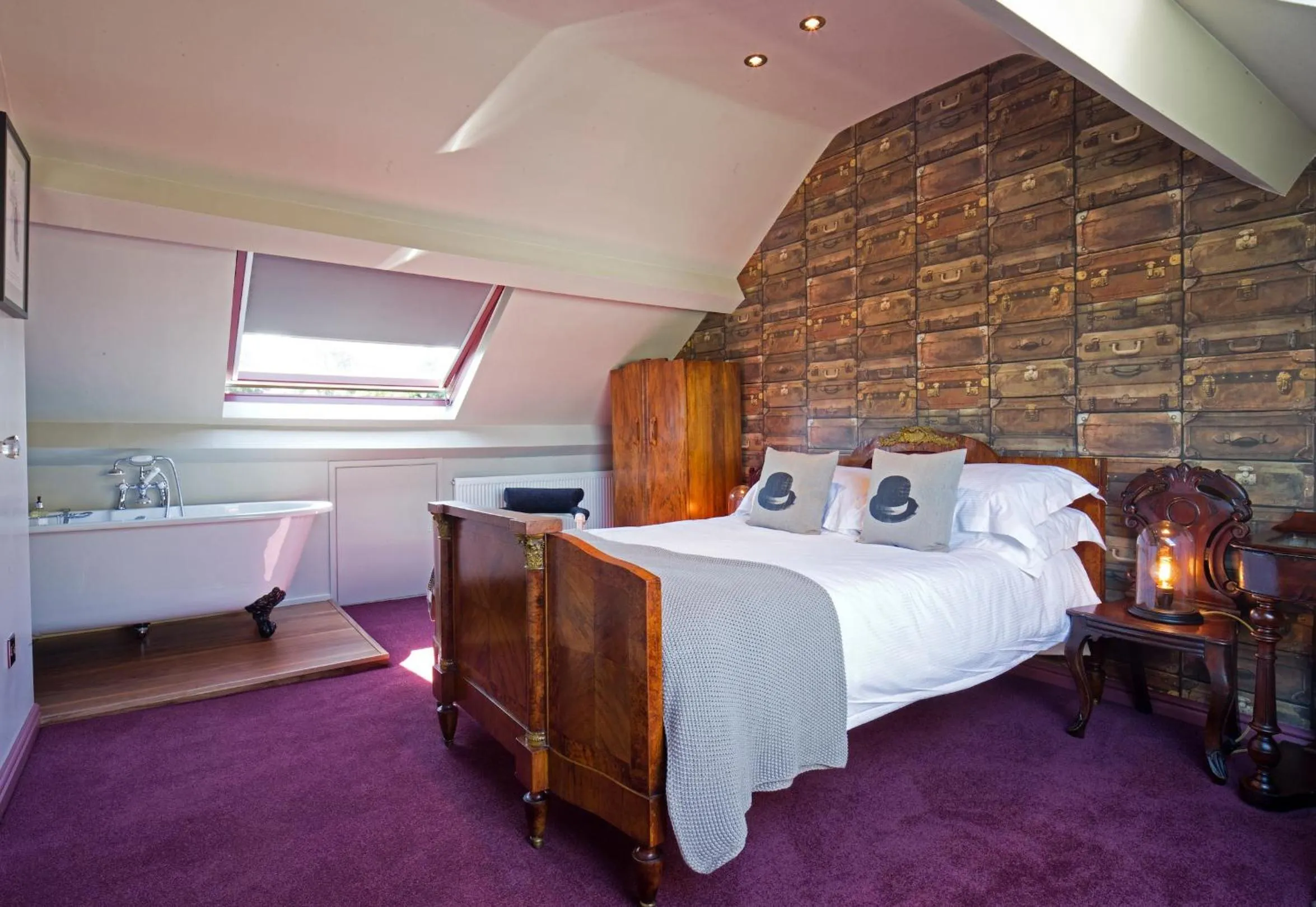 Bed in Rum Doodle, Windermere B&B