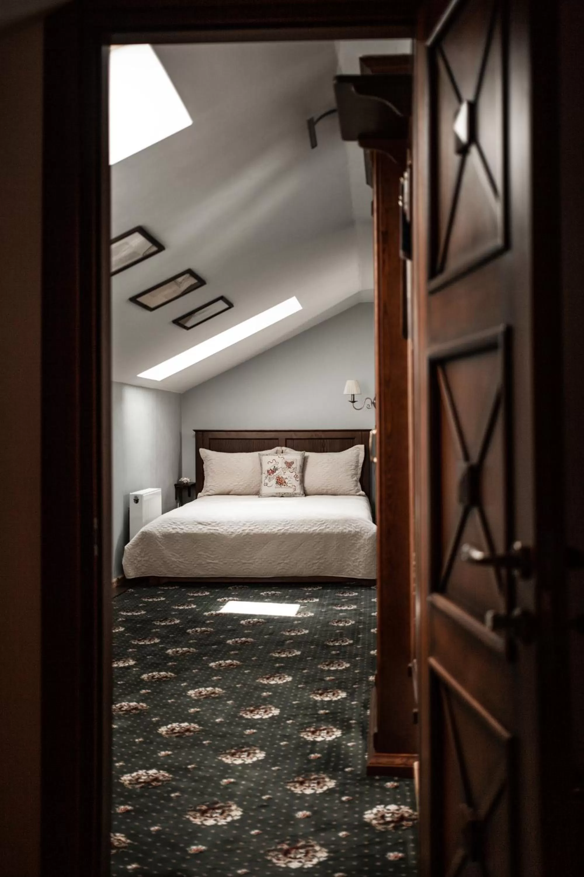 Bed in Sicheslav Ekaterinoslav