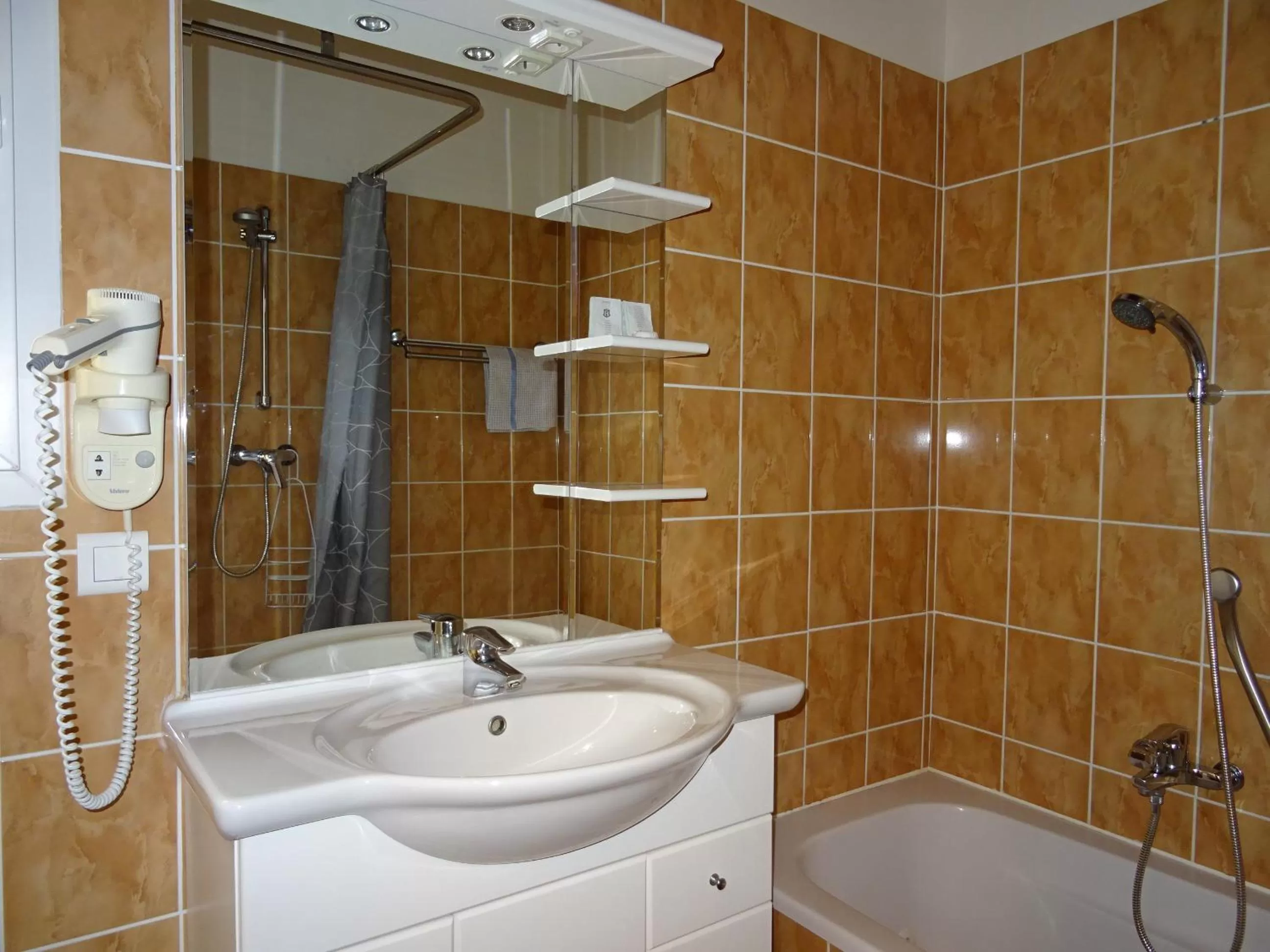 Bathroom in Les Chambres d'Hotes au Bois Fleuri