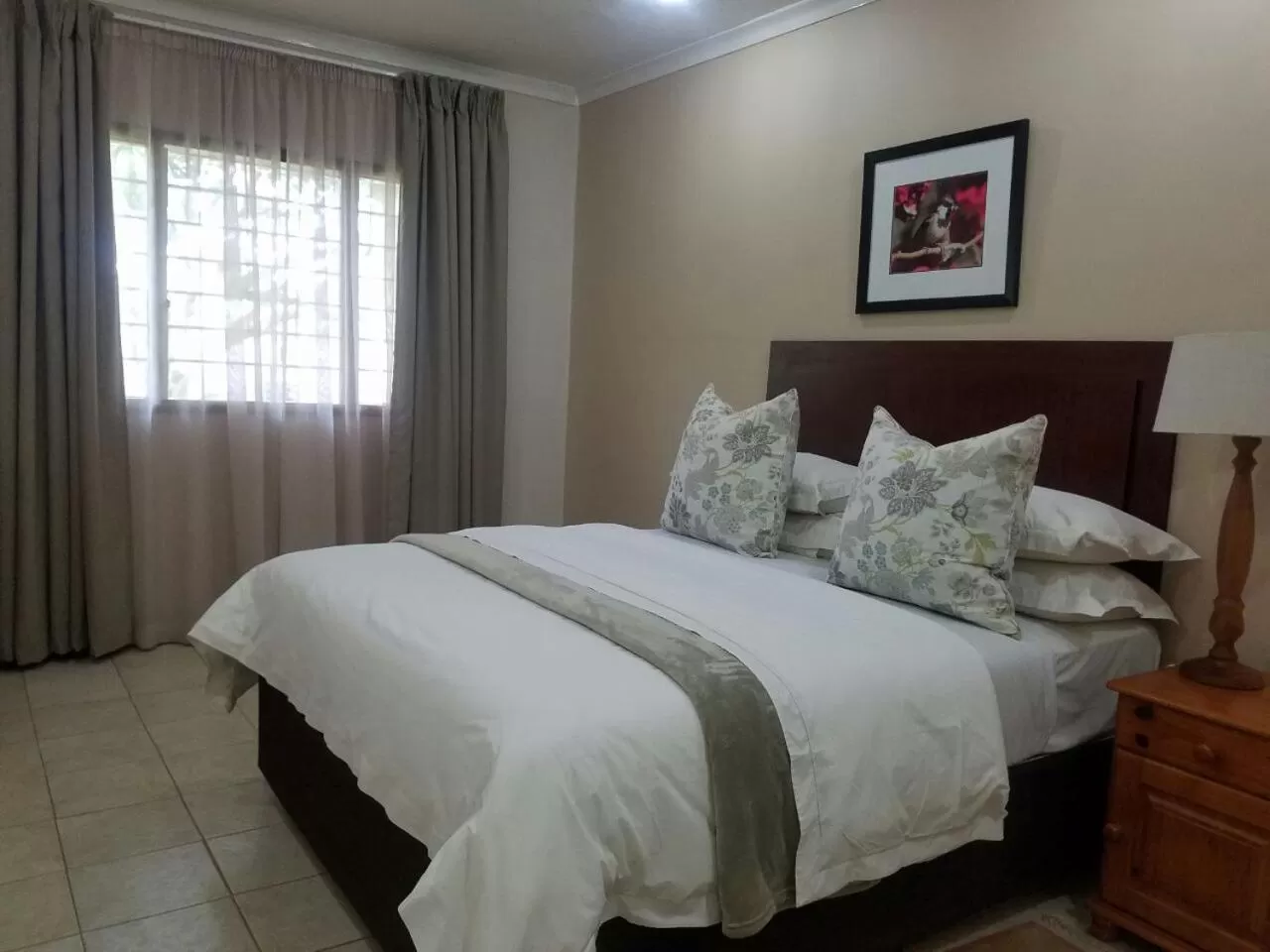 Bed in Ufulu Gardens Hotel