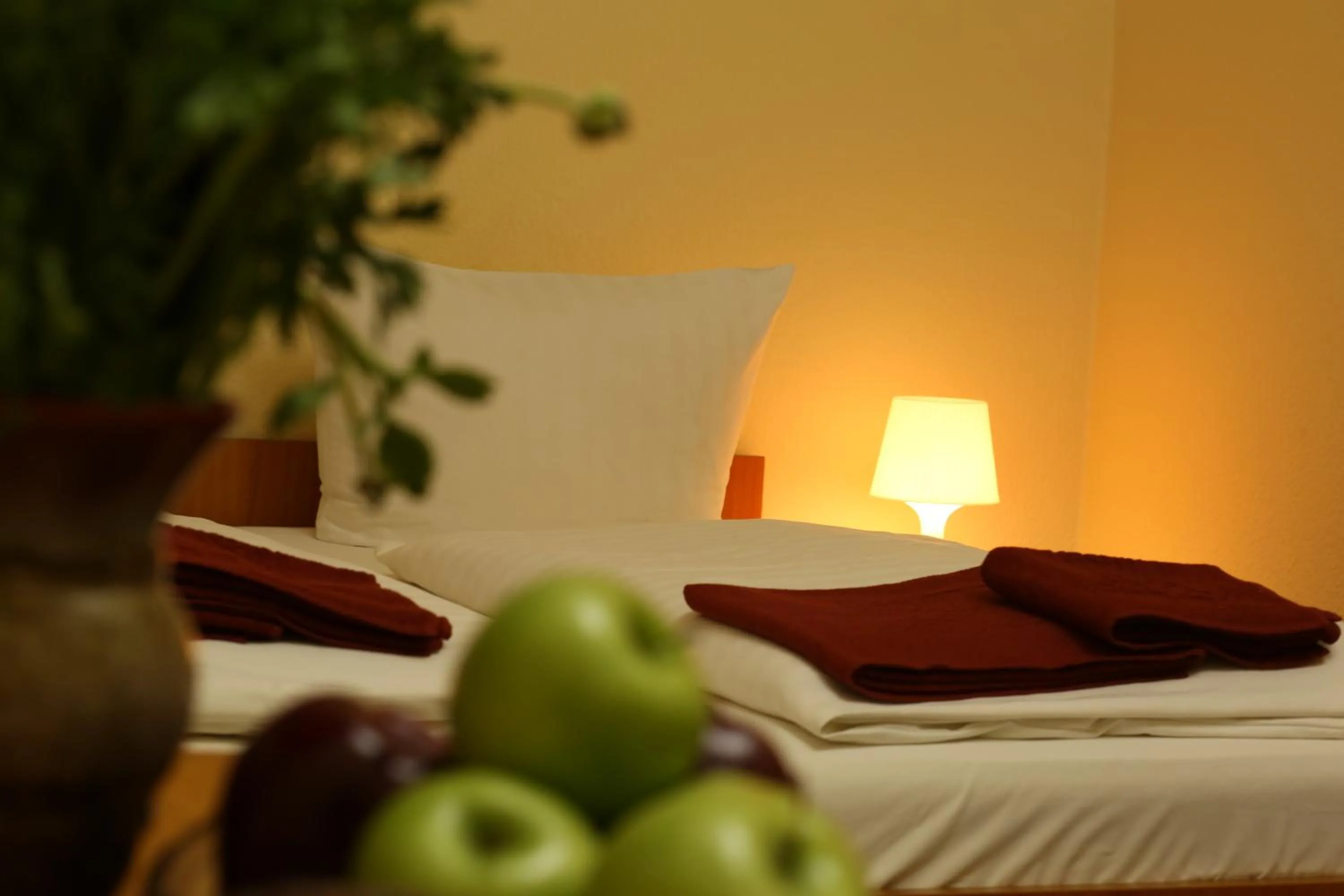 Photo of the whole room, Bed in Hotel AI Königshof