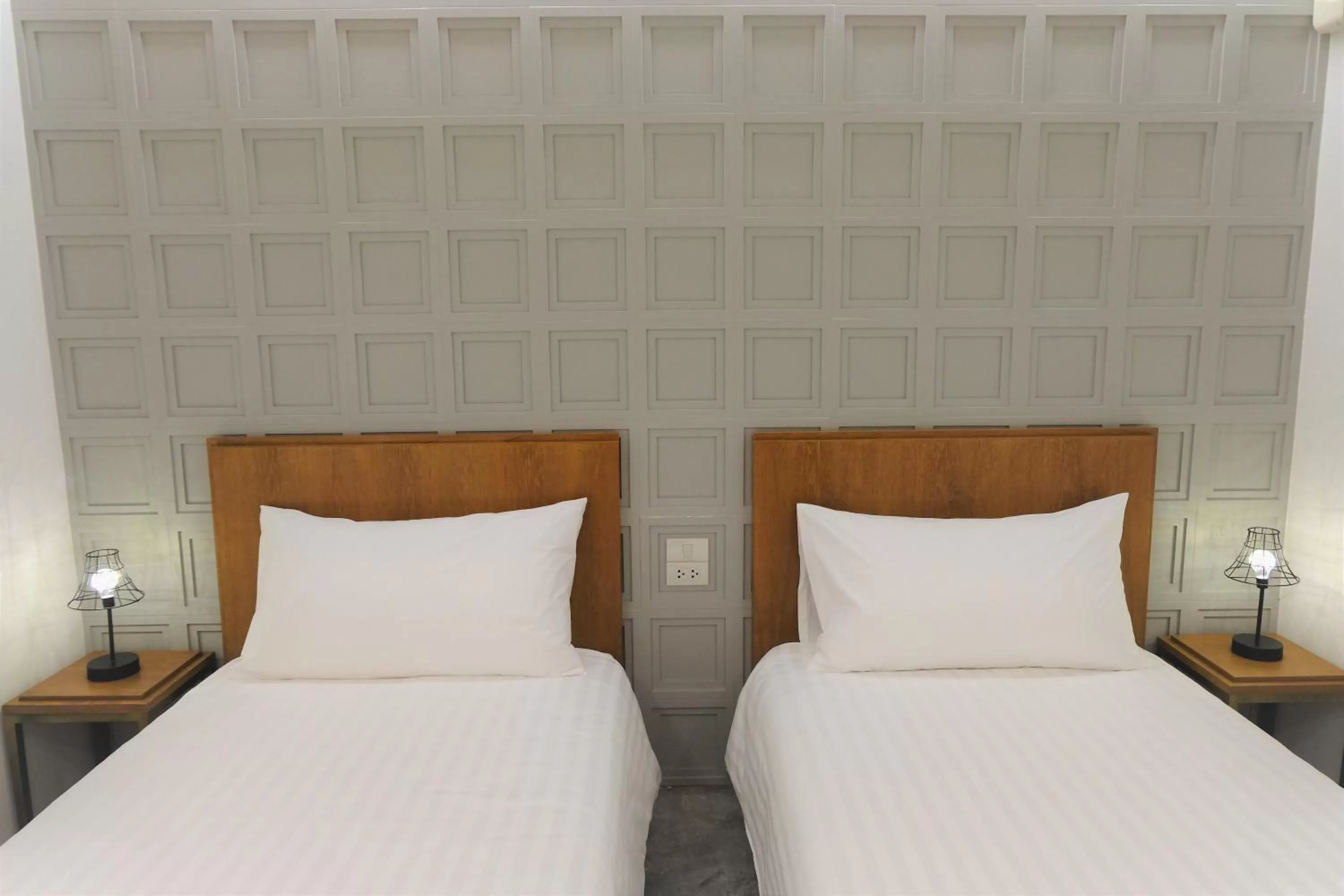 Standard Twin Room in Vali Villa Bangkok