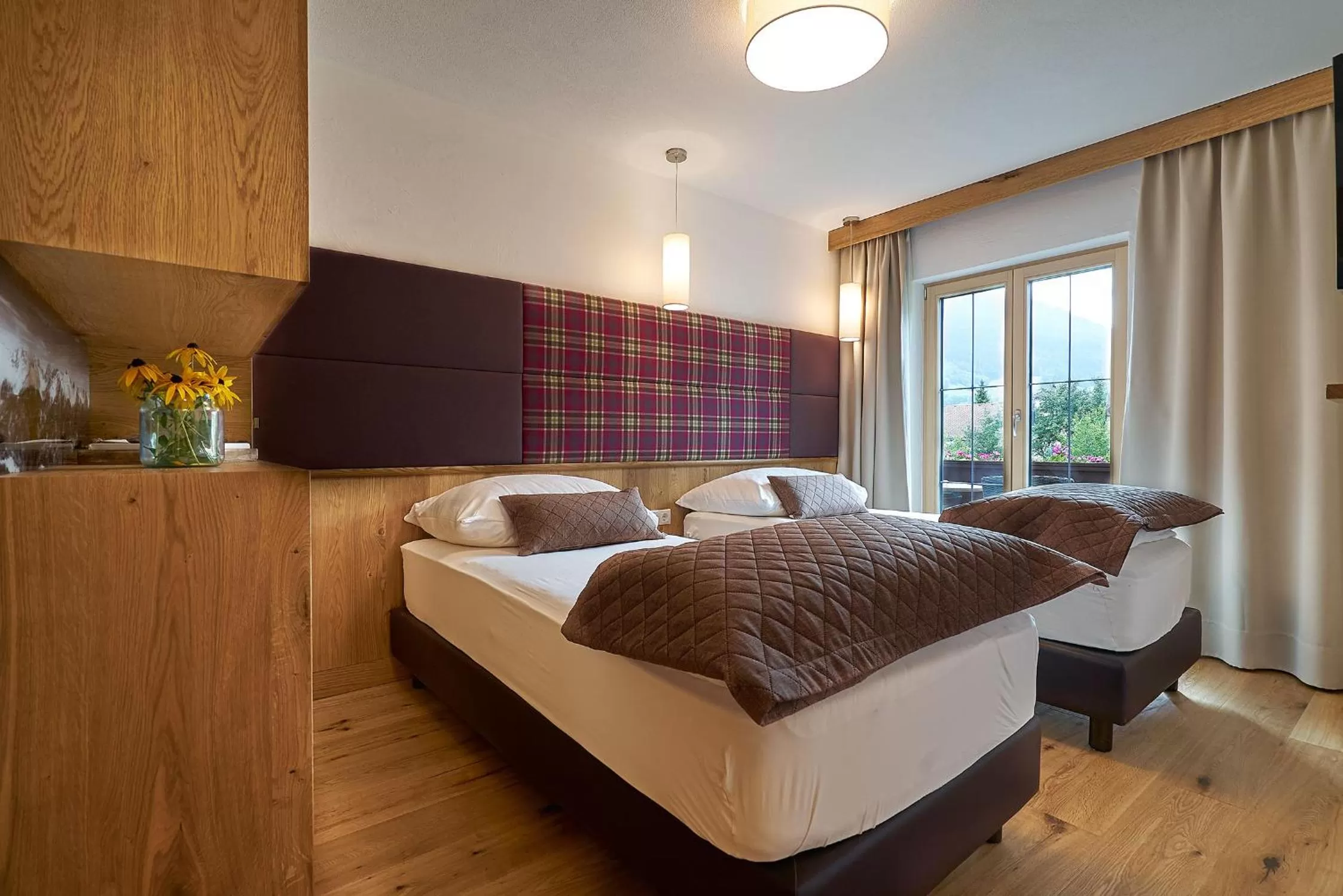 Photo of the whole room, Bed in Hotel Enzian