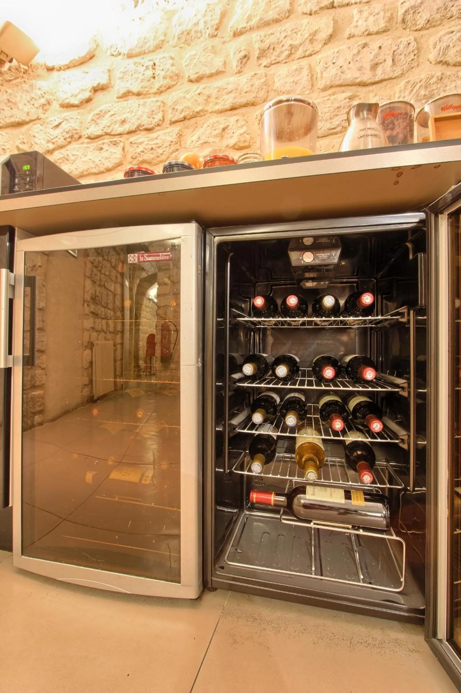 Restaurant/places to eat in Villa Margaux Opéra Montmartre