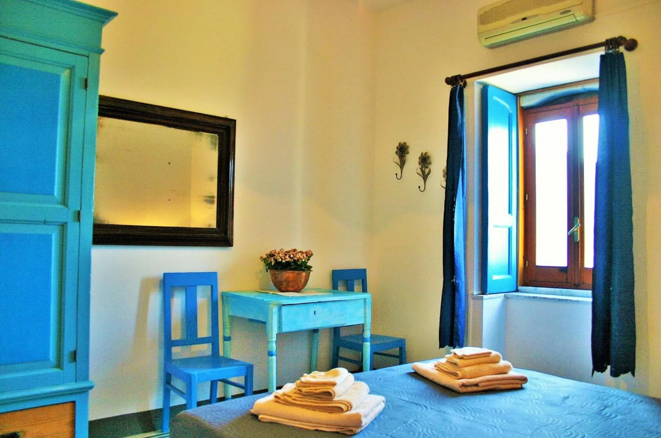 Bedroom in Vinciucci