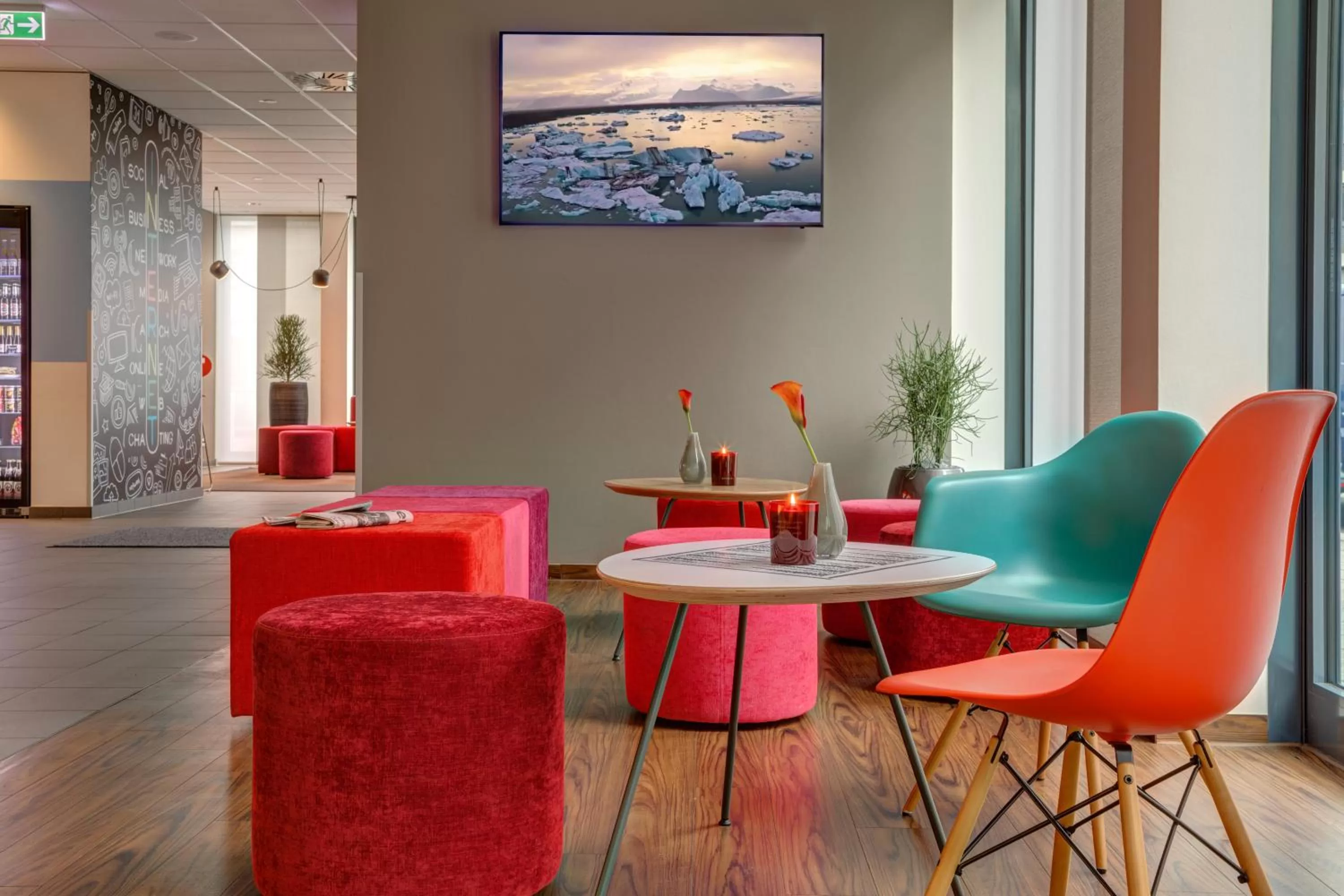 Lobby or reception in ibis München City Süd