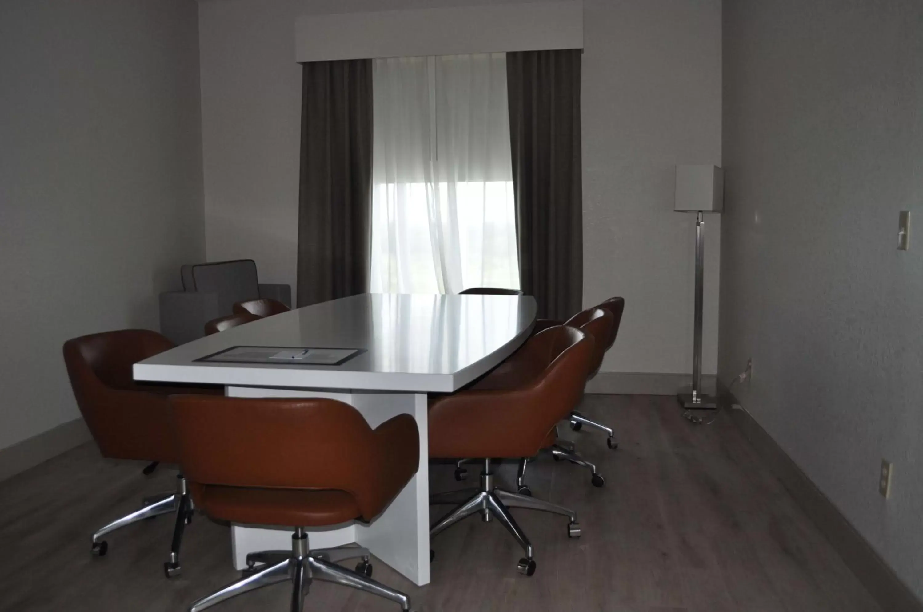 Executive Conference King Suite - Non-Smoking in Best Western Heritage Inn and Suites Executive Conference King Suite - Non-Smoking in Best Western Heritage Inn and Suites