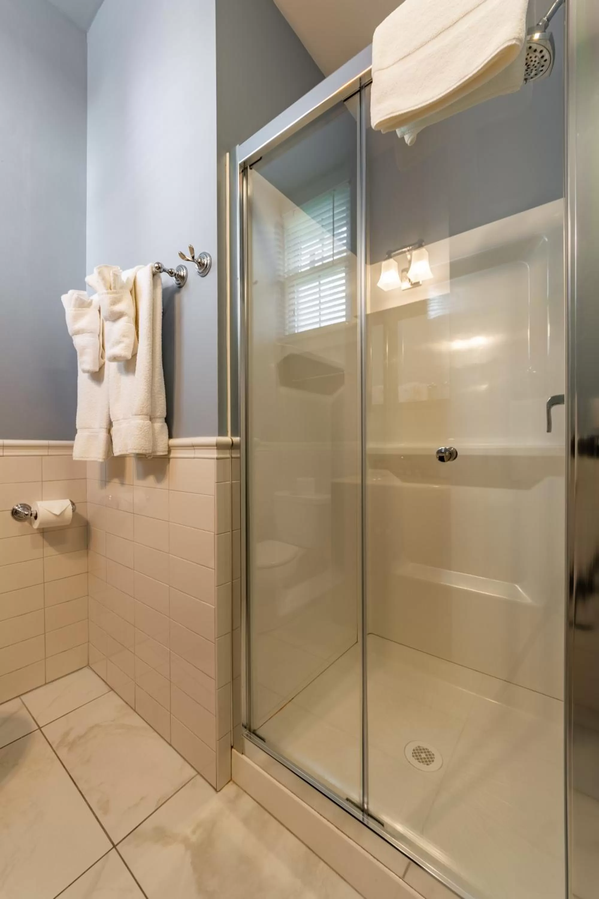 Bathroom in Homestead Inn