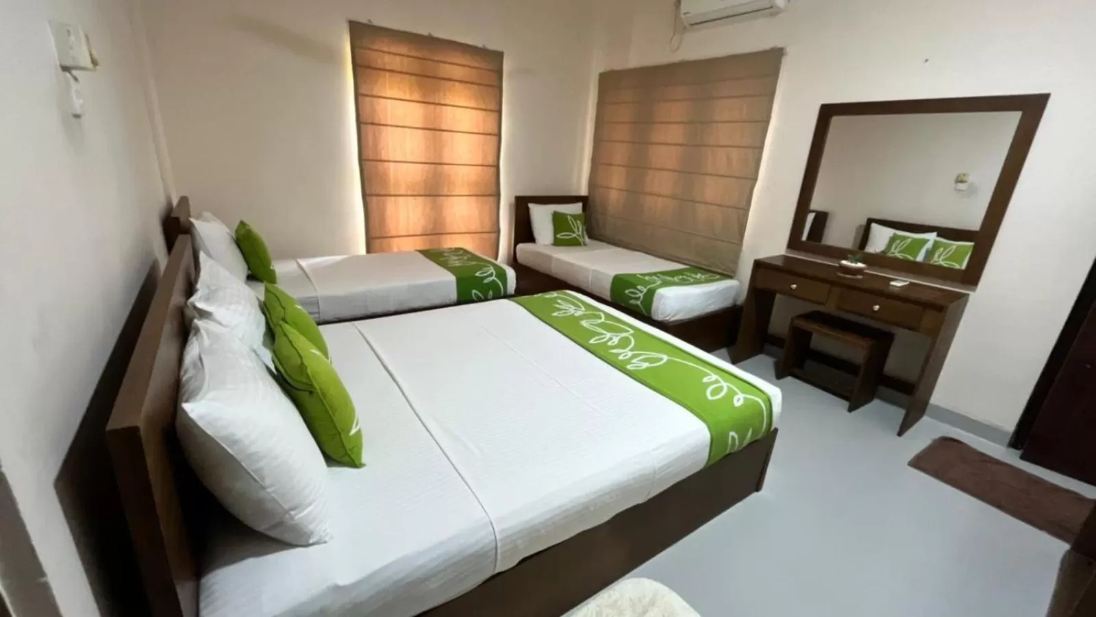 Photo of the whole room, Bed in Honey Tree Polonnaruwa