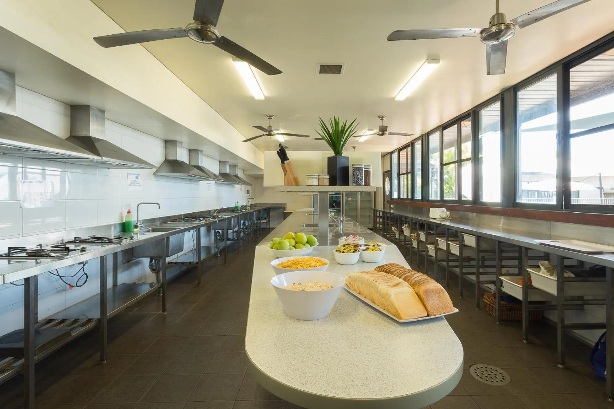 Communal kitchen in Beaches of Broome
