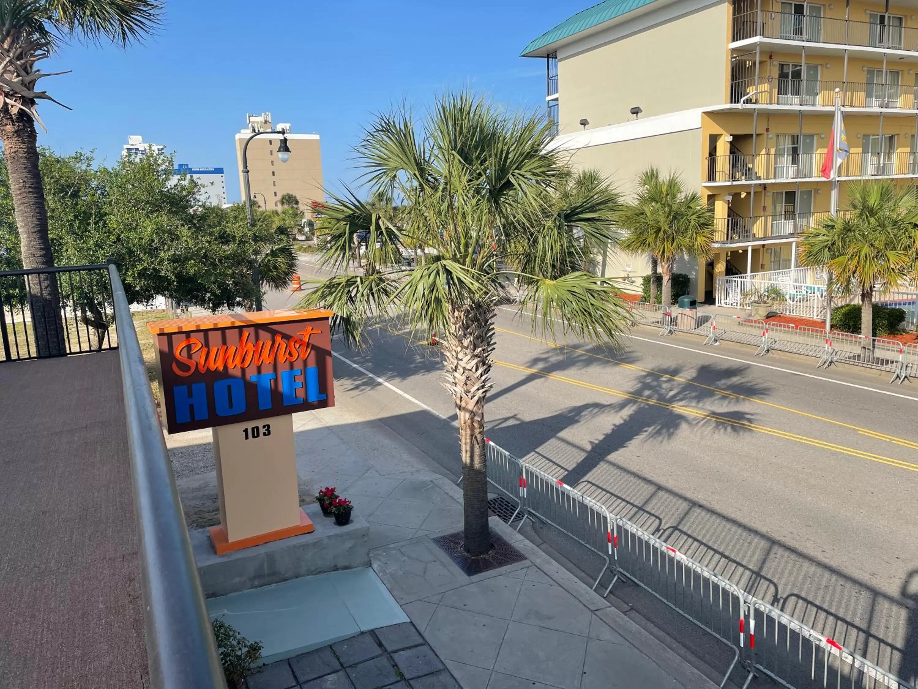 Nearby landmark in Sunburst Hotel