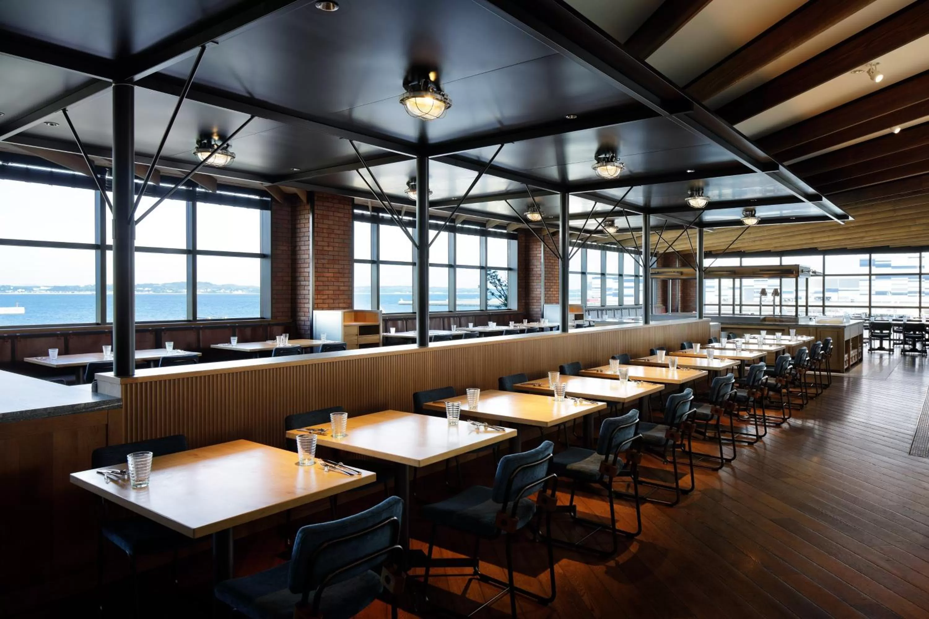 Restaurant/places to eat in Four Points by Sheraton Nagoya, Chubu International Airport