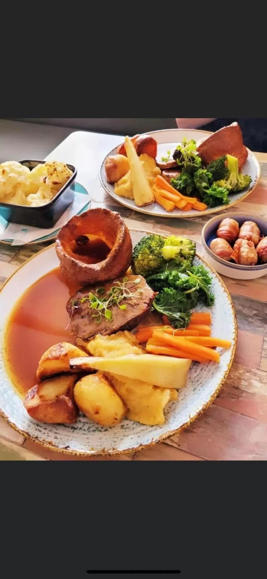 Restaurant/places to eat in Molesworth Arms