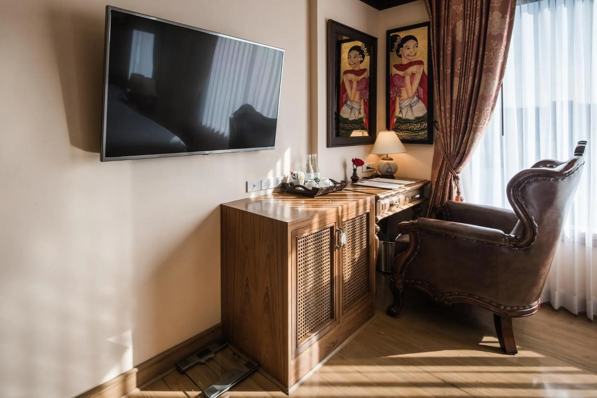 Living room in Peak Nimman Prestige Hotel