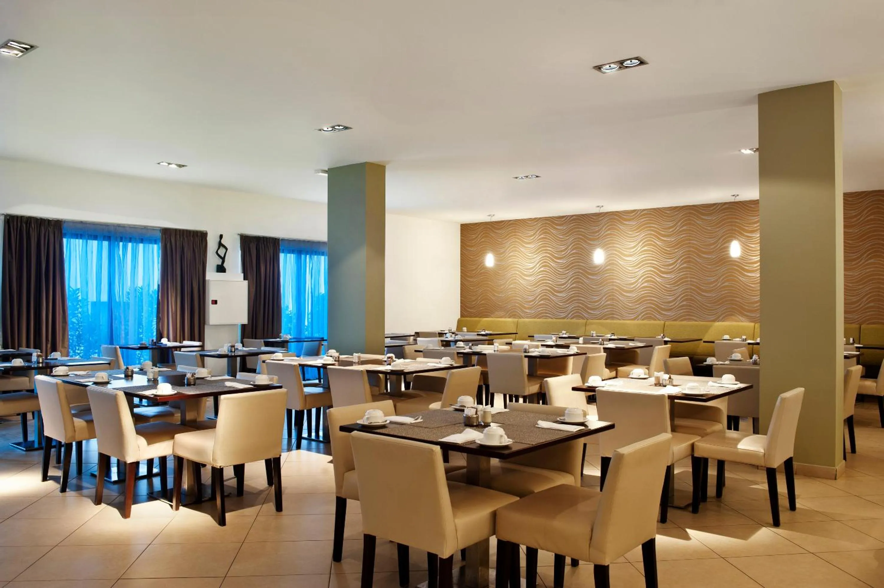 Restaurant/places to eat in Melia Tortuga Beach - All Inclusive