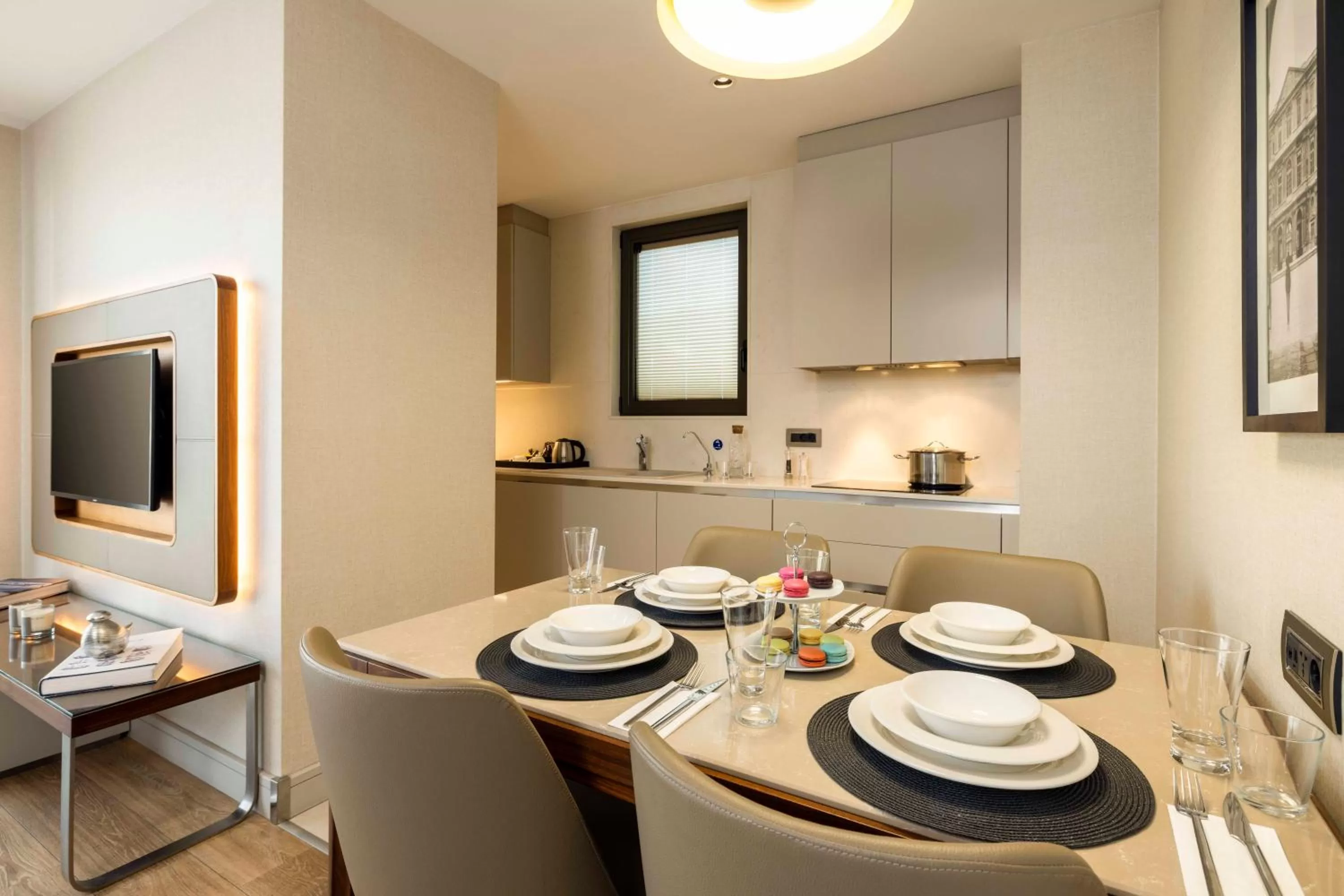 Kitchen or kitchenette in Tzl Suites Hotel Nişantaşı