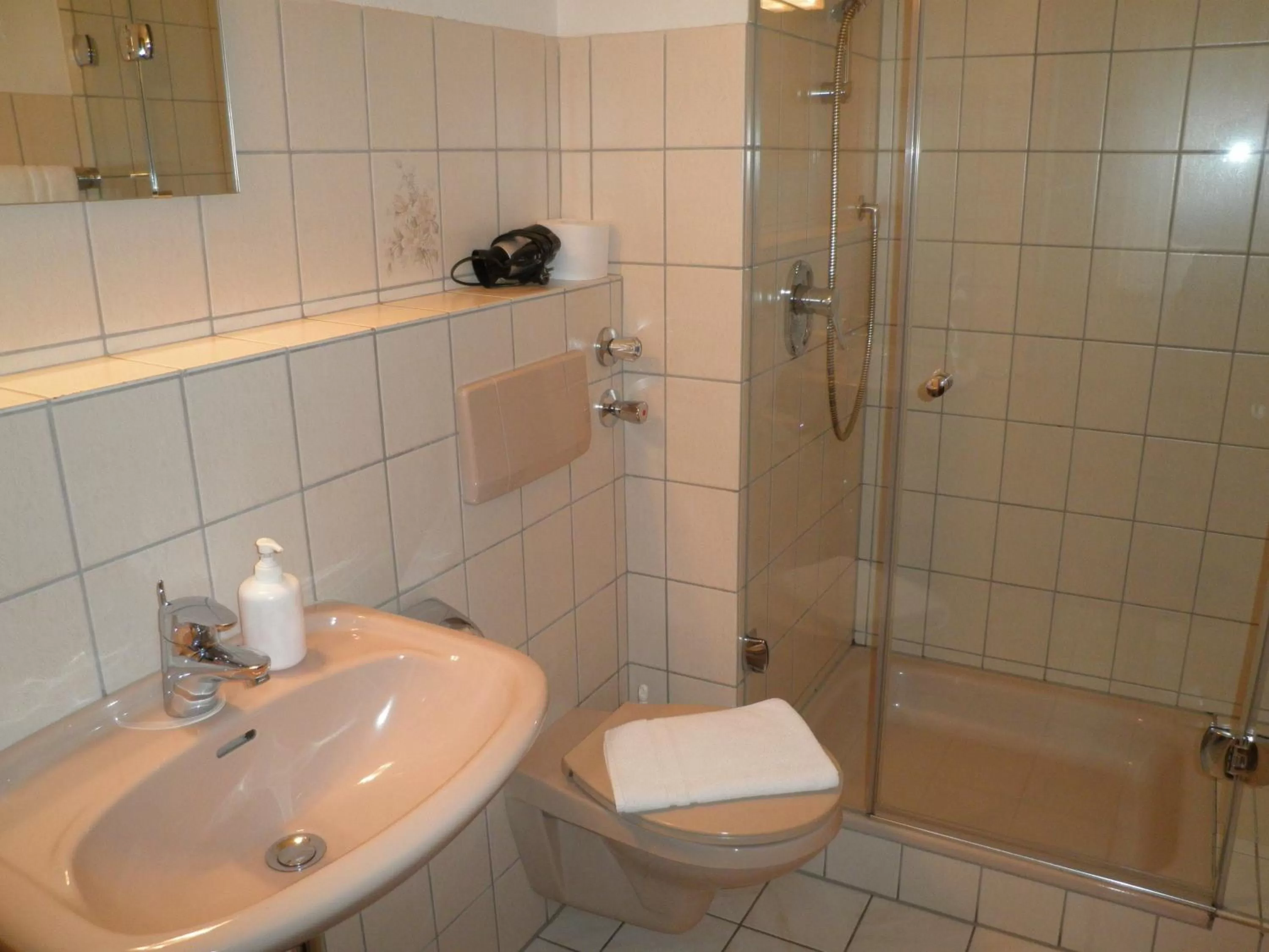 Bathroom in Hotel und Gasthof Ritter St. Georg