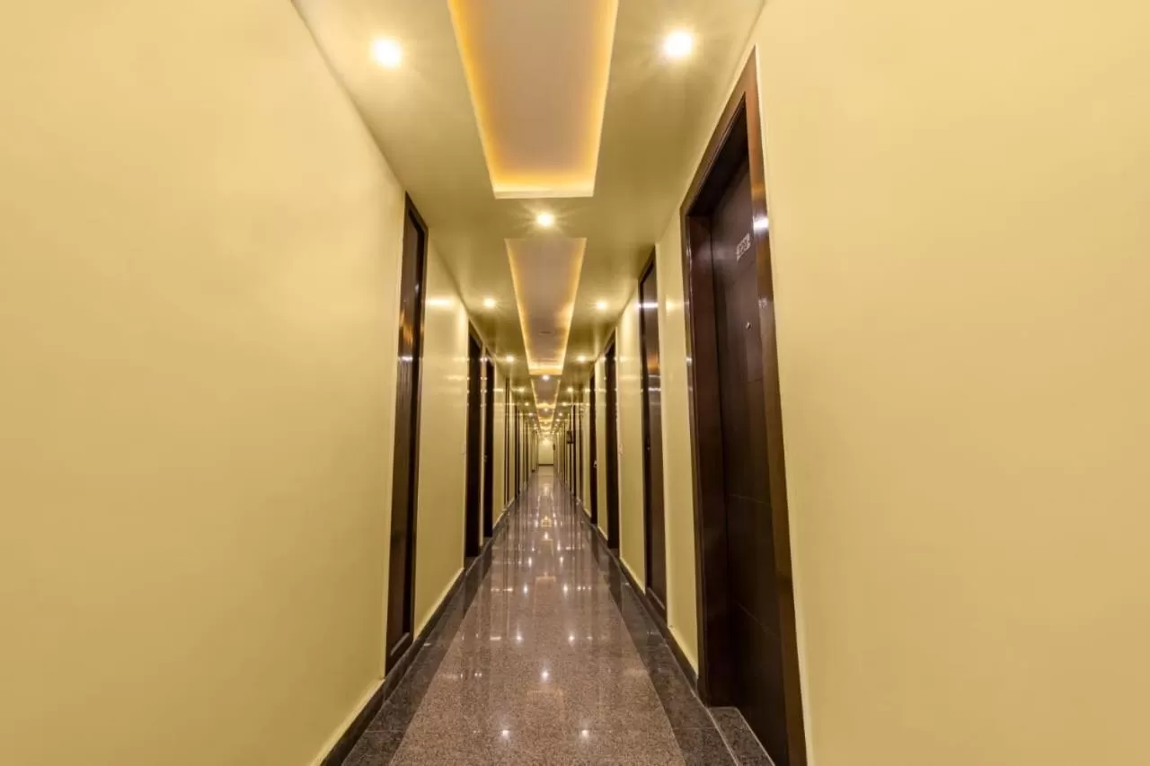 Property building in Hotel Trimurti