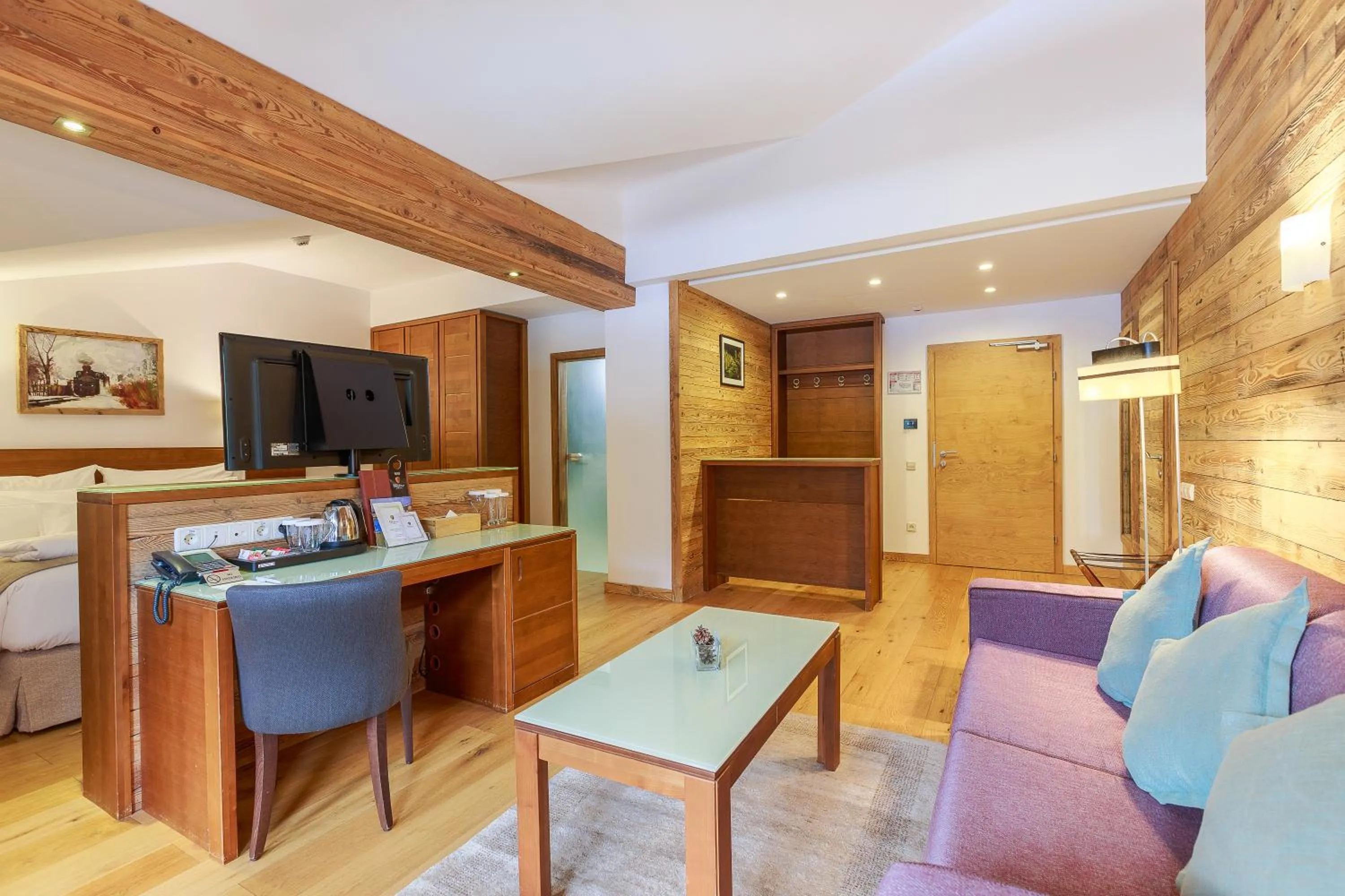 Deluxe Suite - single occupancy in Teleferic Grand Hotel