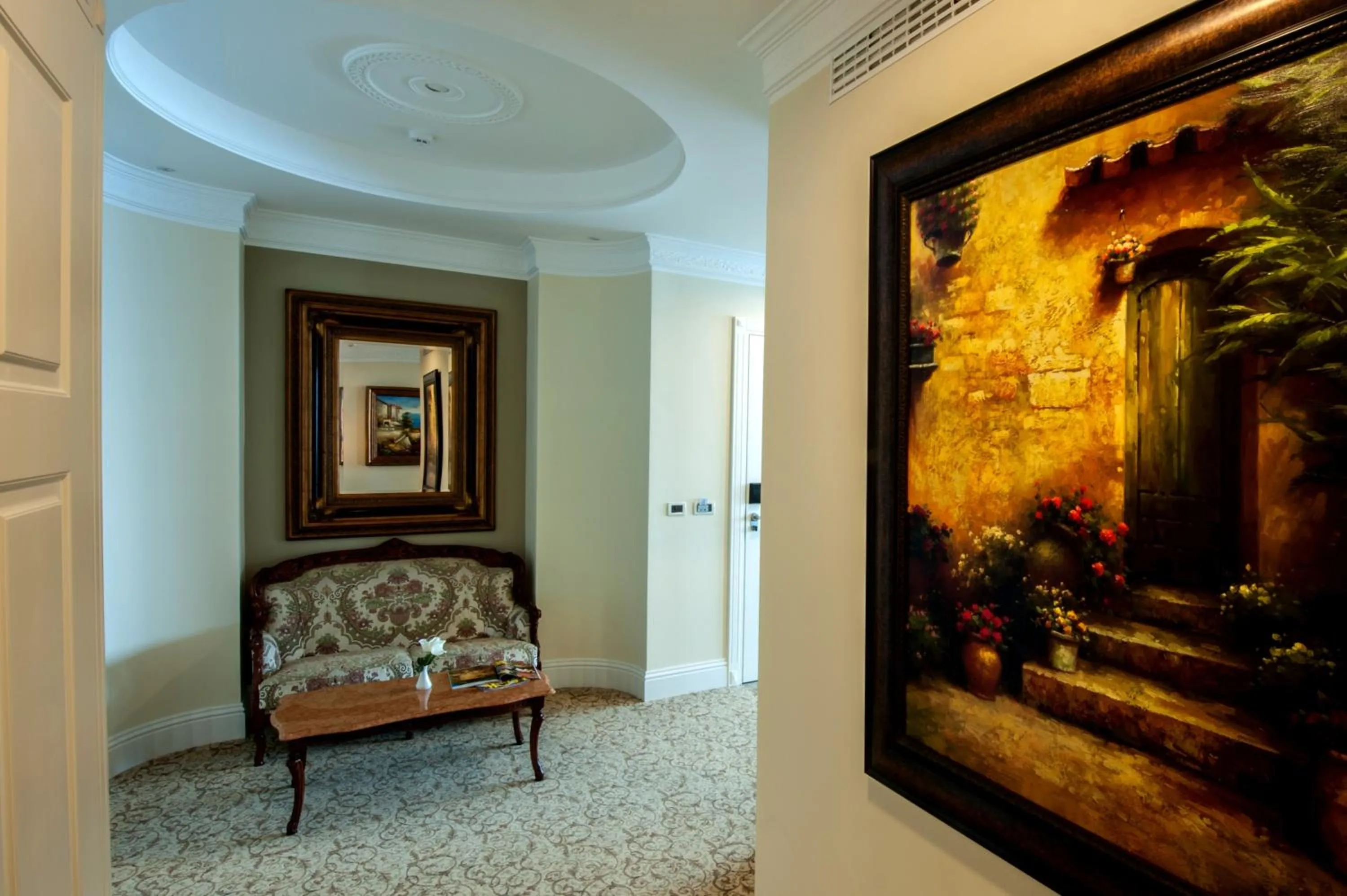 Lobby or reception in Royal Princess Hotel