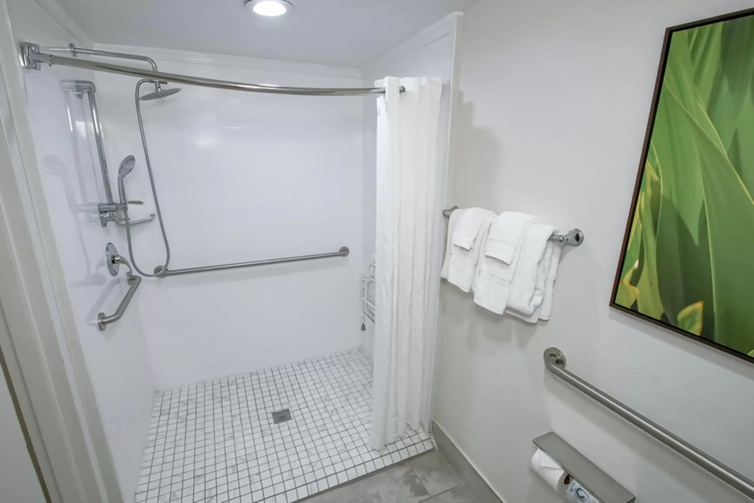 King Room - Disability Access/Non-Smoking in Country Inn & Suites by Radisson, New Orleans I-10 East, LA King Room - Disability Access/Non-Smoking in Country Inn & Suites by Radisson, New Orleans I-10 East, LA