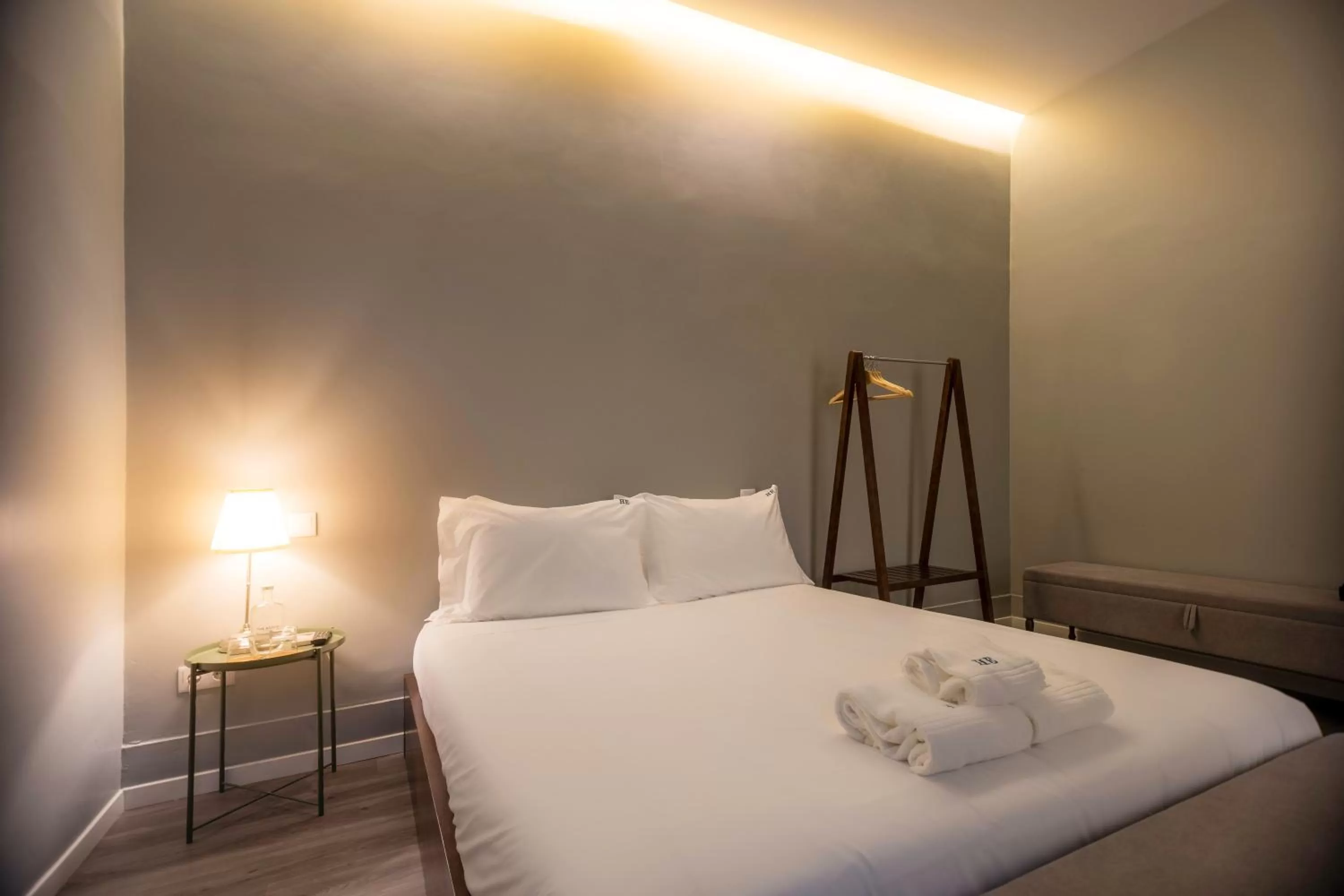 Bedroom, Bed in The Hygge Lisbon Suites - Estrela