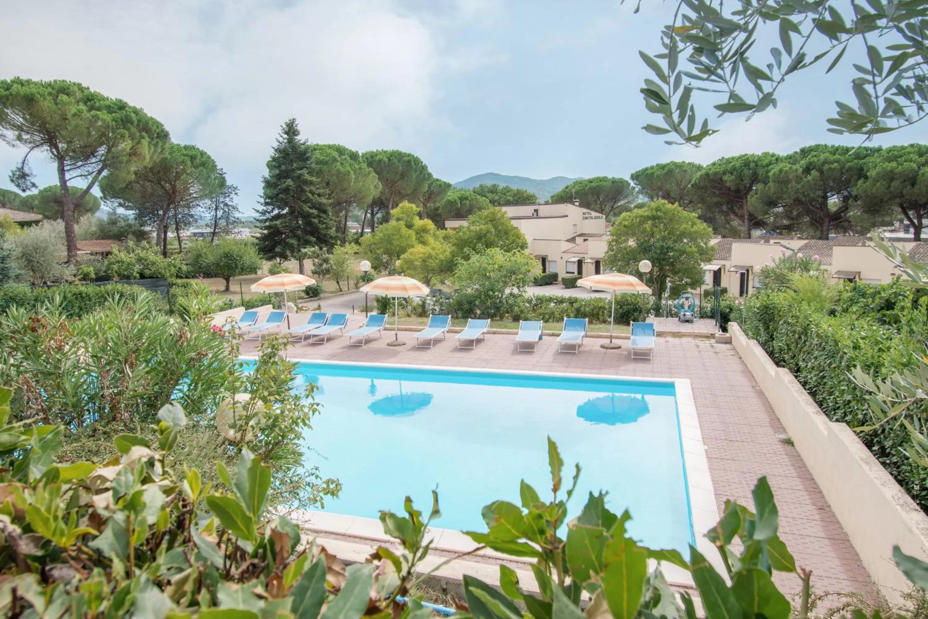 Swimming pool in Hotel Cantalodole