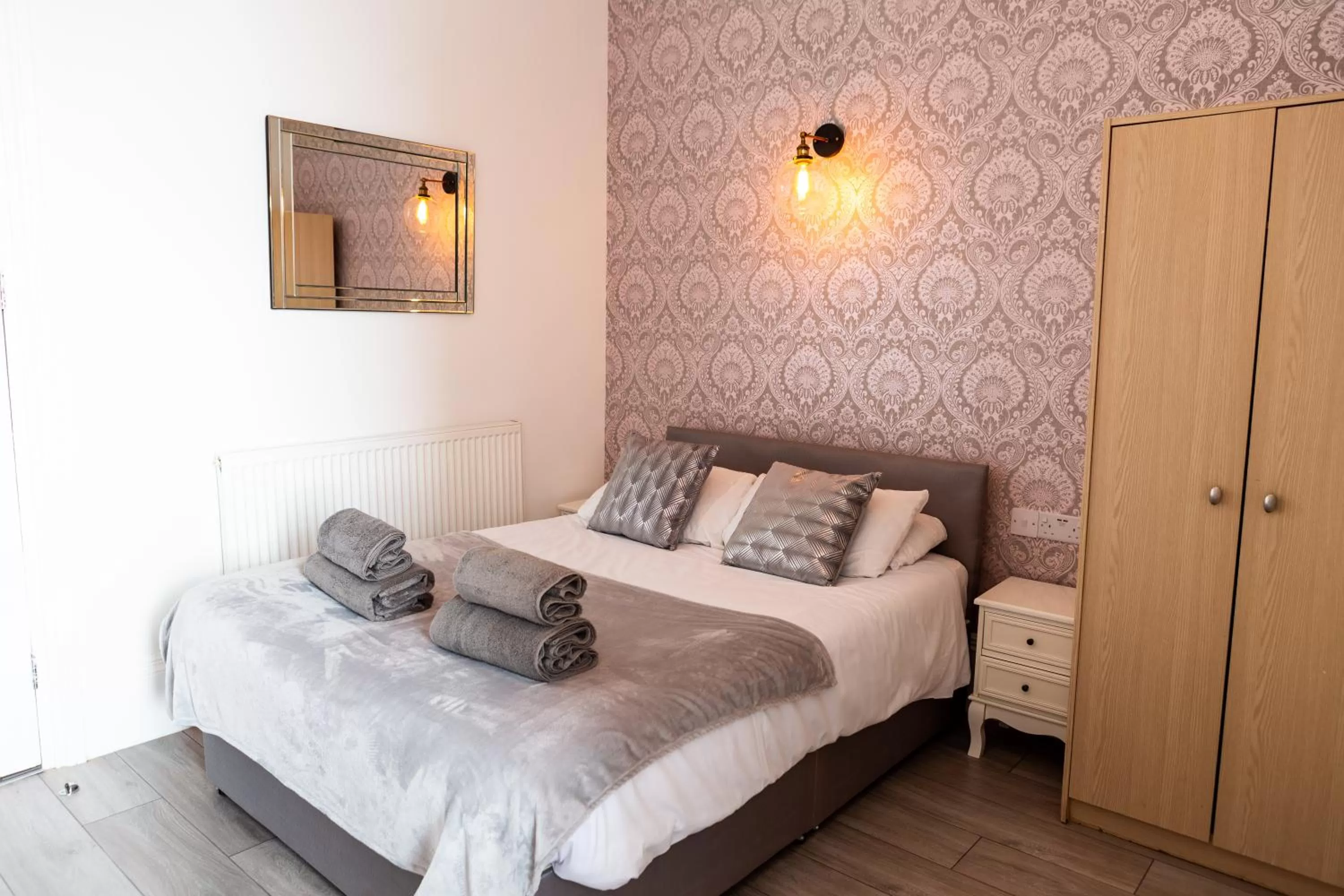 Bed in Highlands Hotel