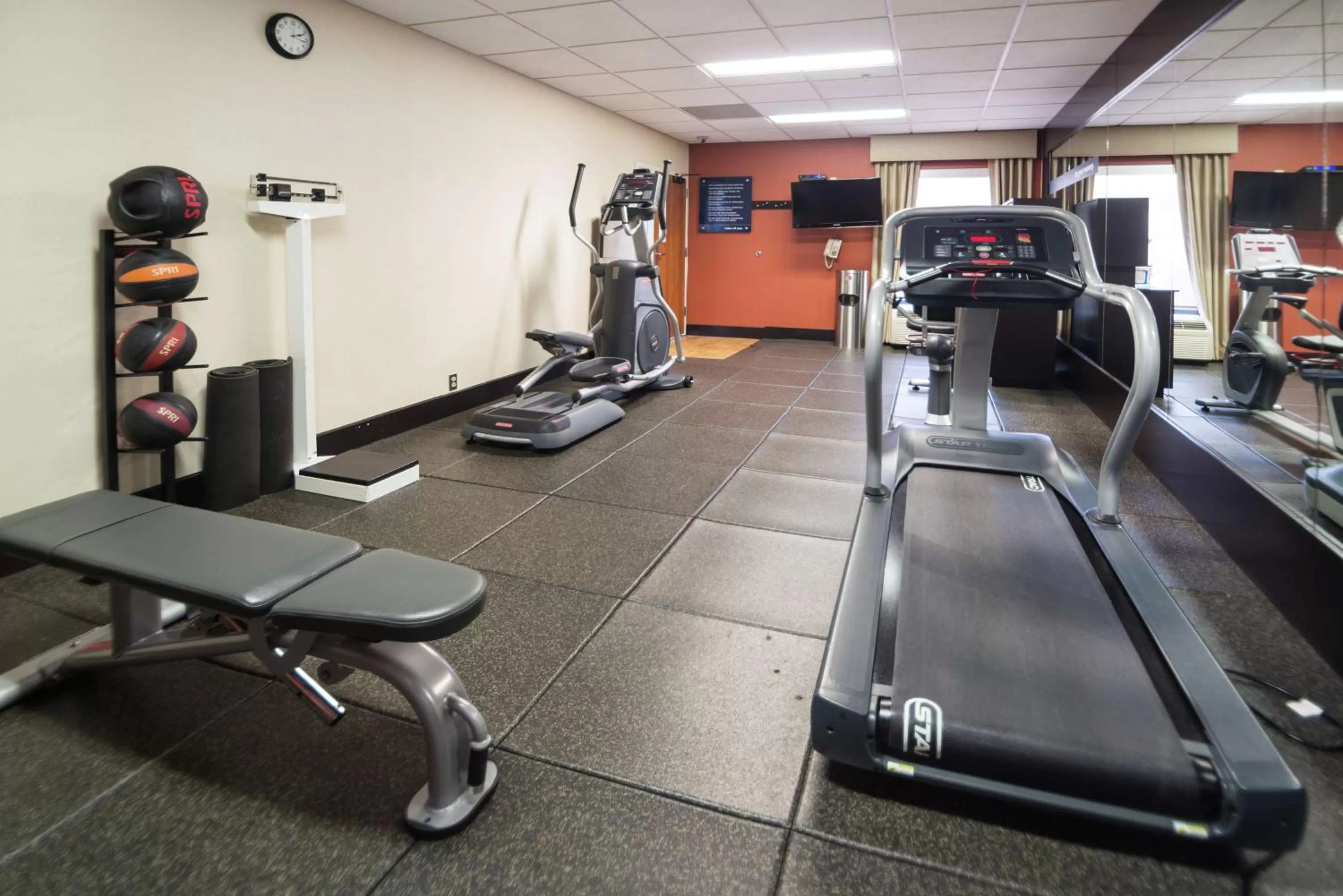 Fitness centre/facilities in Hampton Inn Tulsa/Broken Arrow