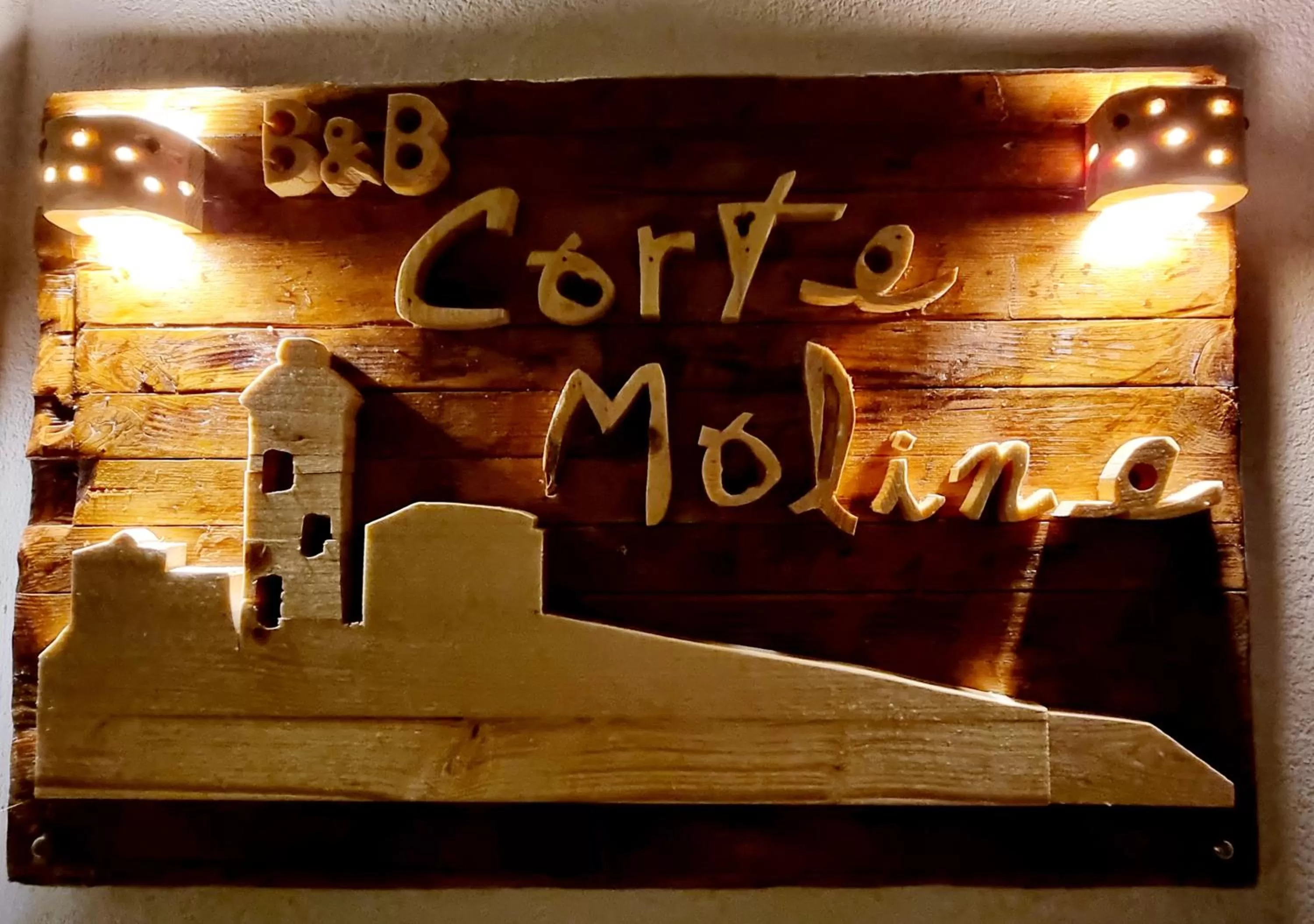 Property logo or sign in Corte Moline