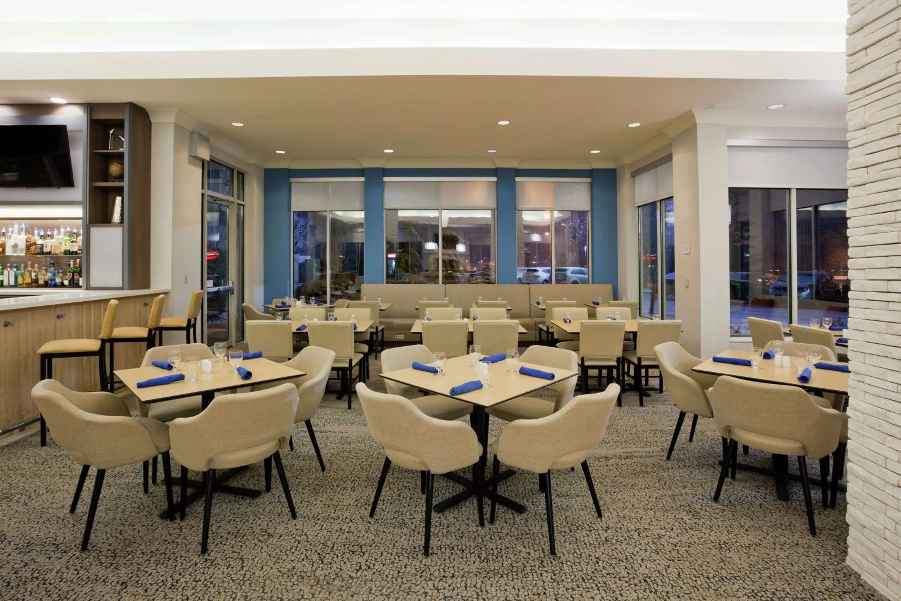 Restaurant/places to eat in Hilton Garden Inn Minneapolis Eagan