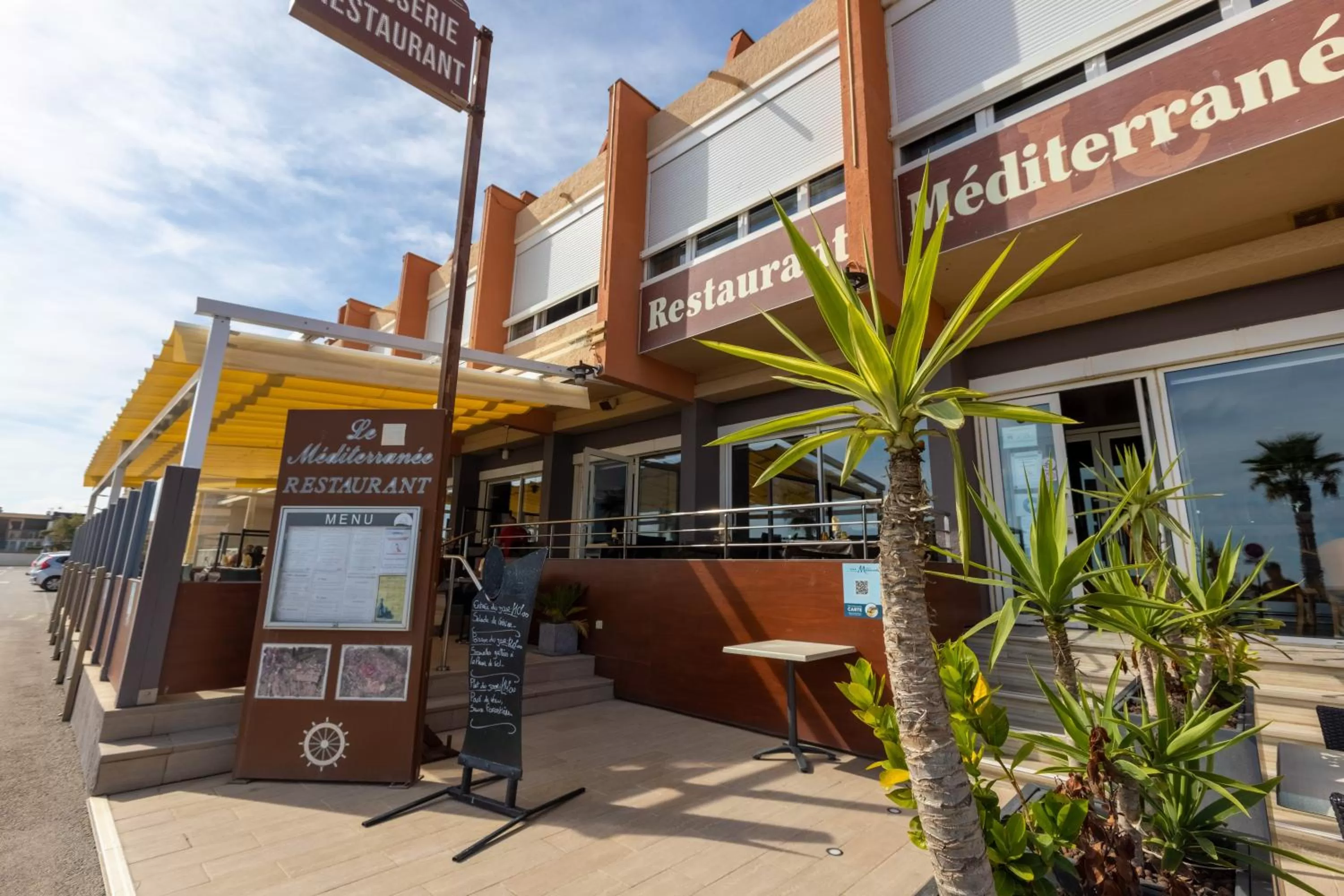 Restaurant/places to eat in Logis Hôtel & Restaurant Mediterranee