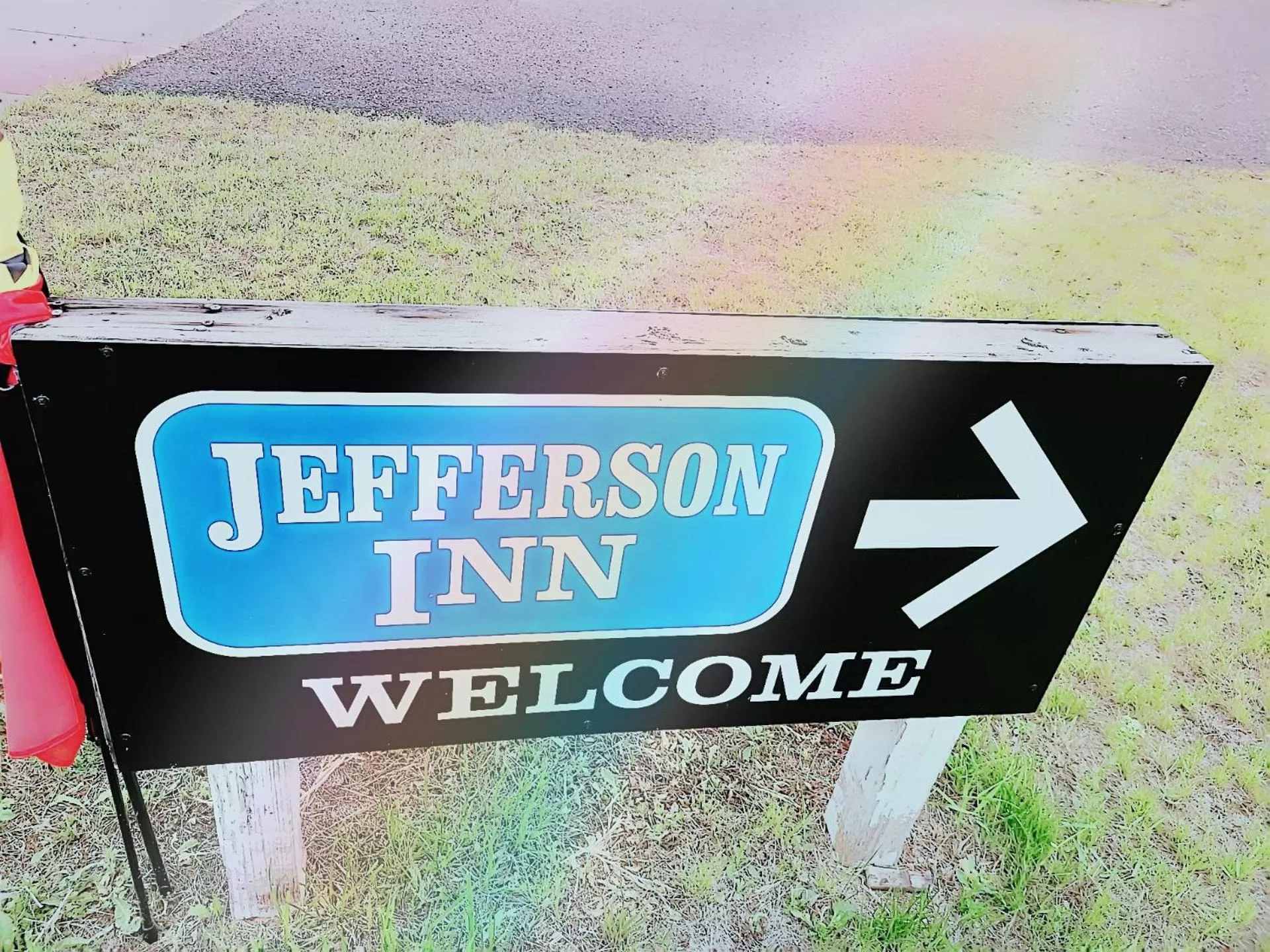 Text overlay in Jefferson Inn