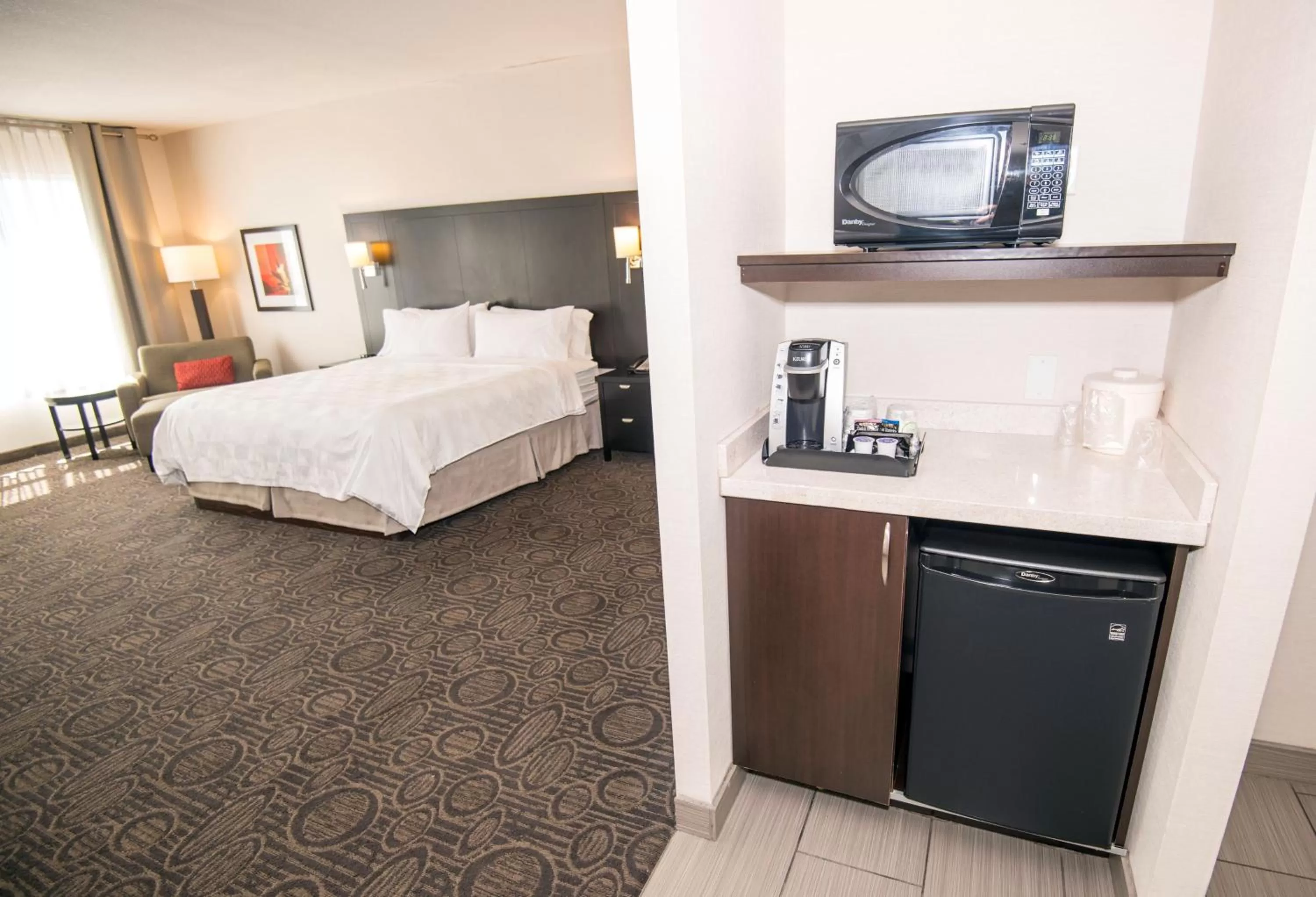 Photo of the whole room, Bed in Holiday Inn Hotel & Suites Red Deer by IHG