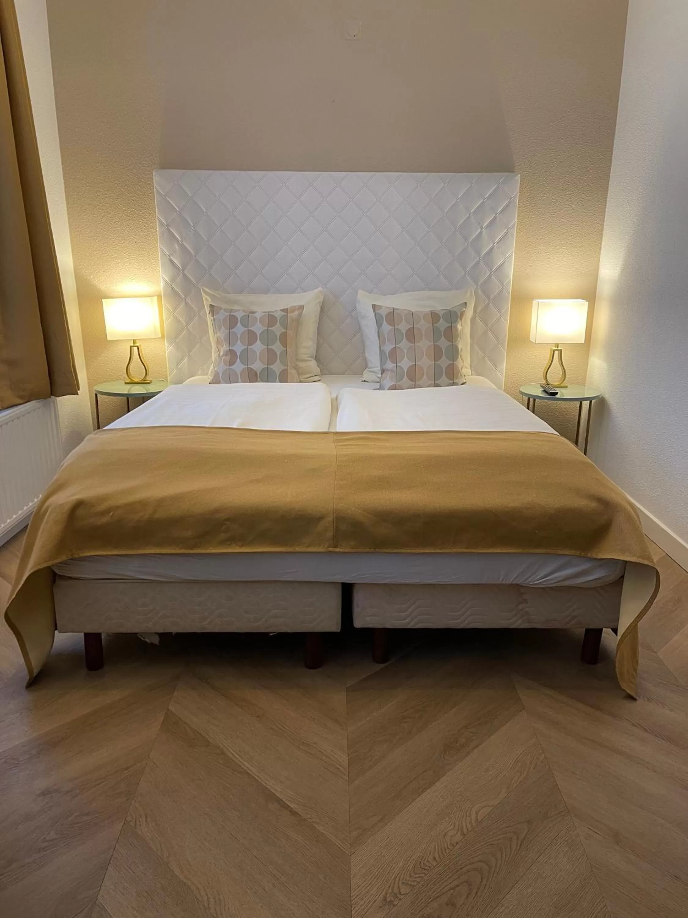 Bed in Hotel van Oppen