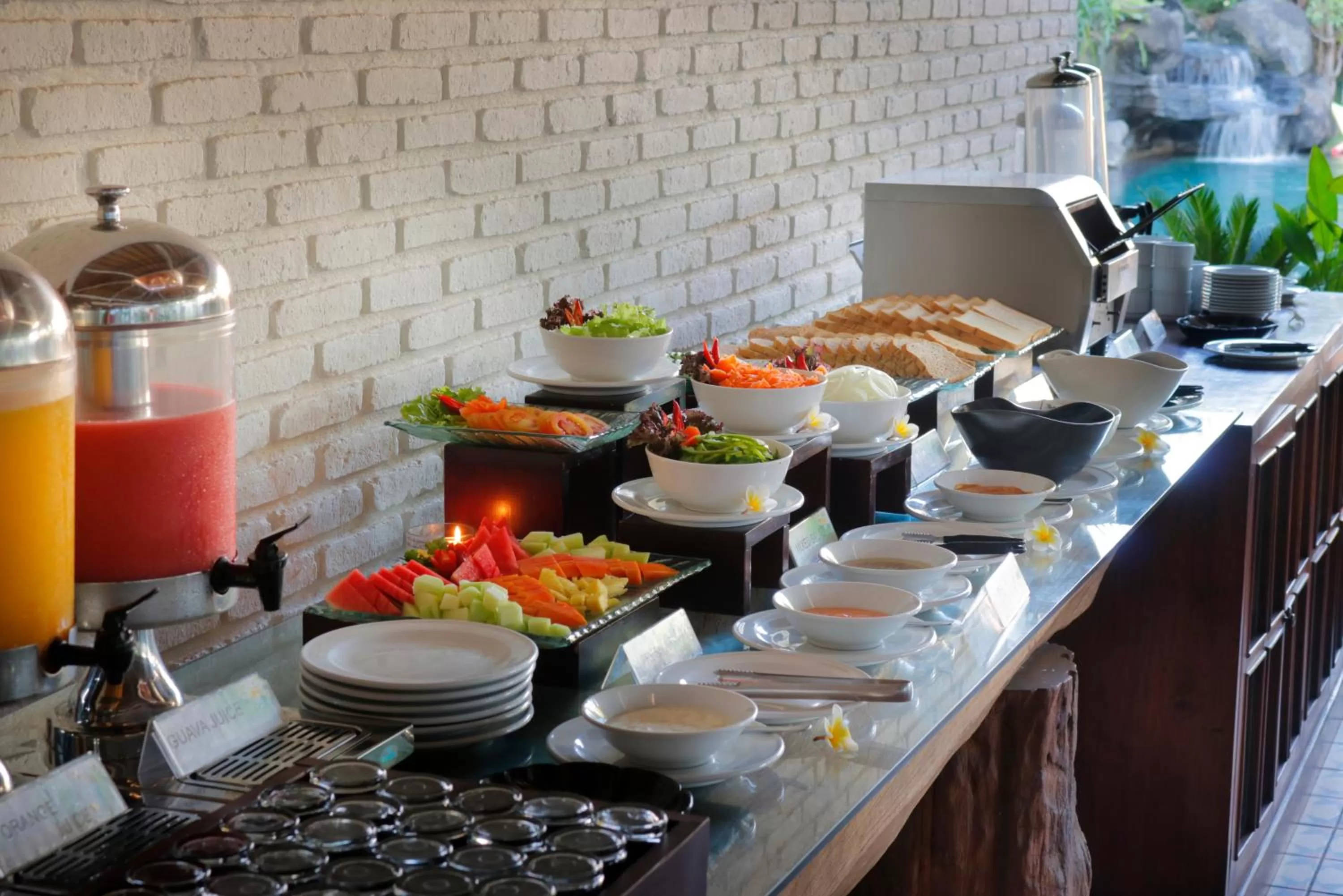 American breakfast in Adi Dharma Hotel Legian