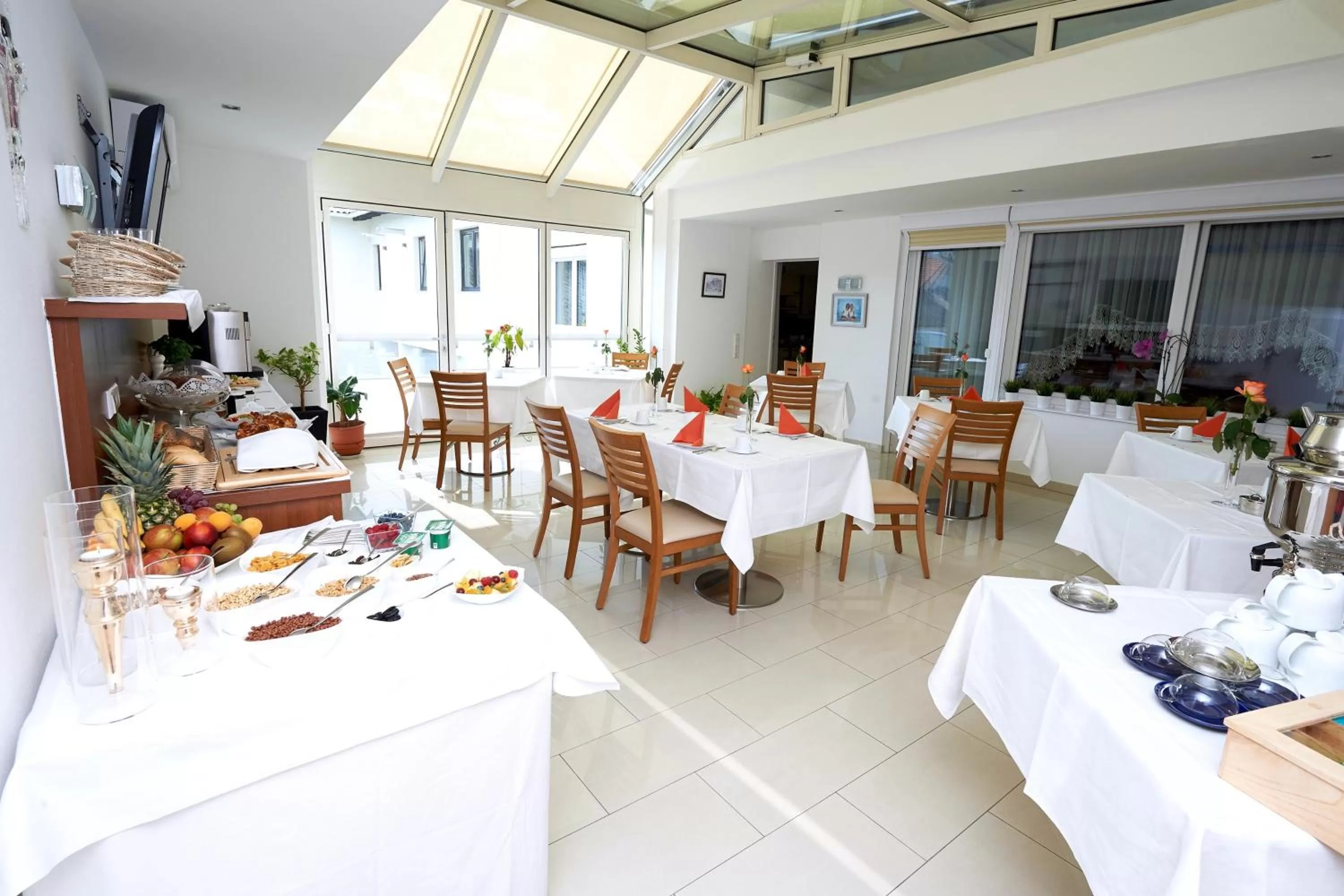 Restaurant/places to eat in City-Hotel Mödling