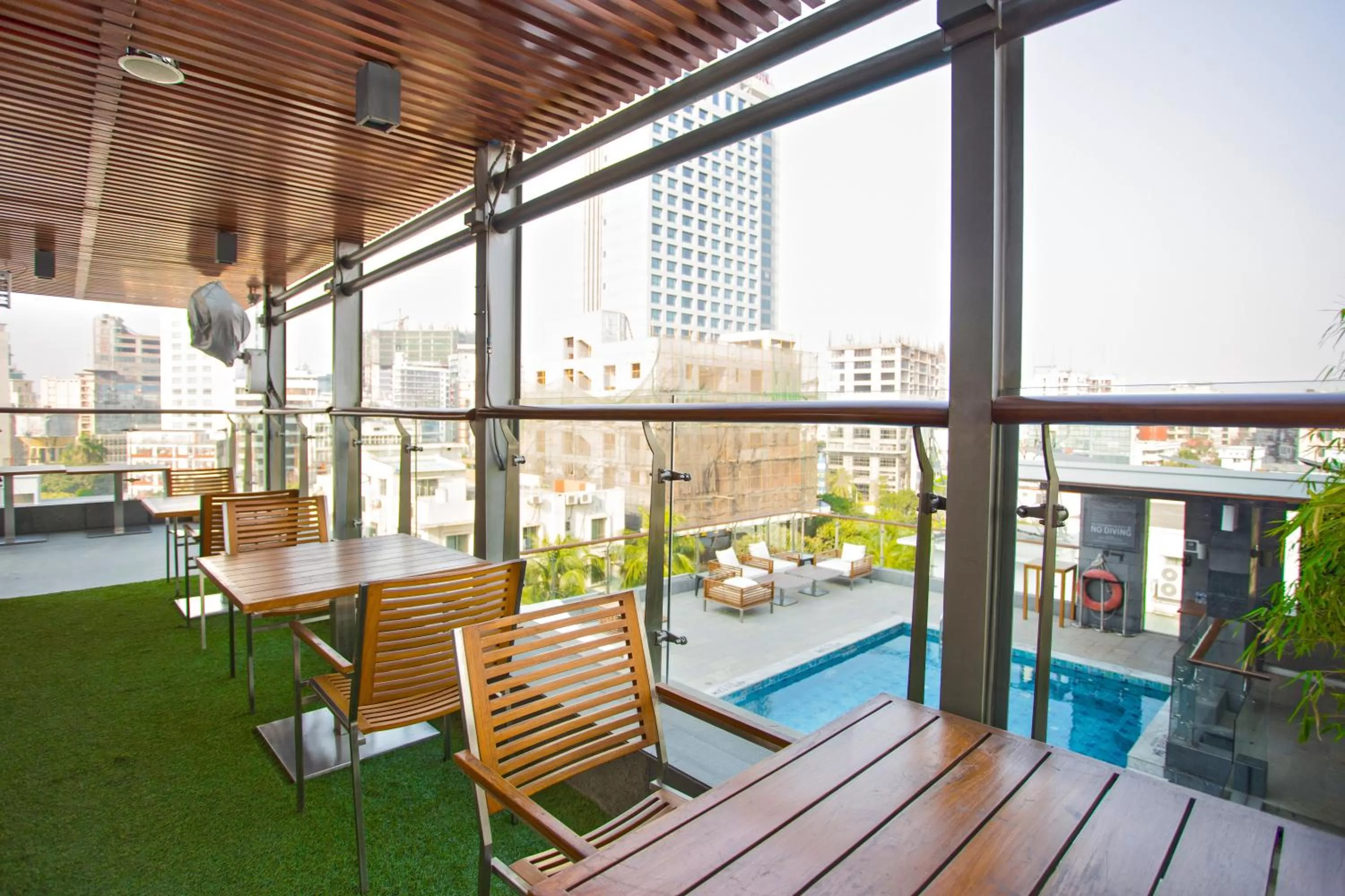 Restaurant/places to eat in Crowne Plaza Dhaka Gulshan by IHG