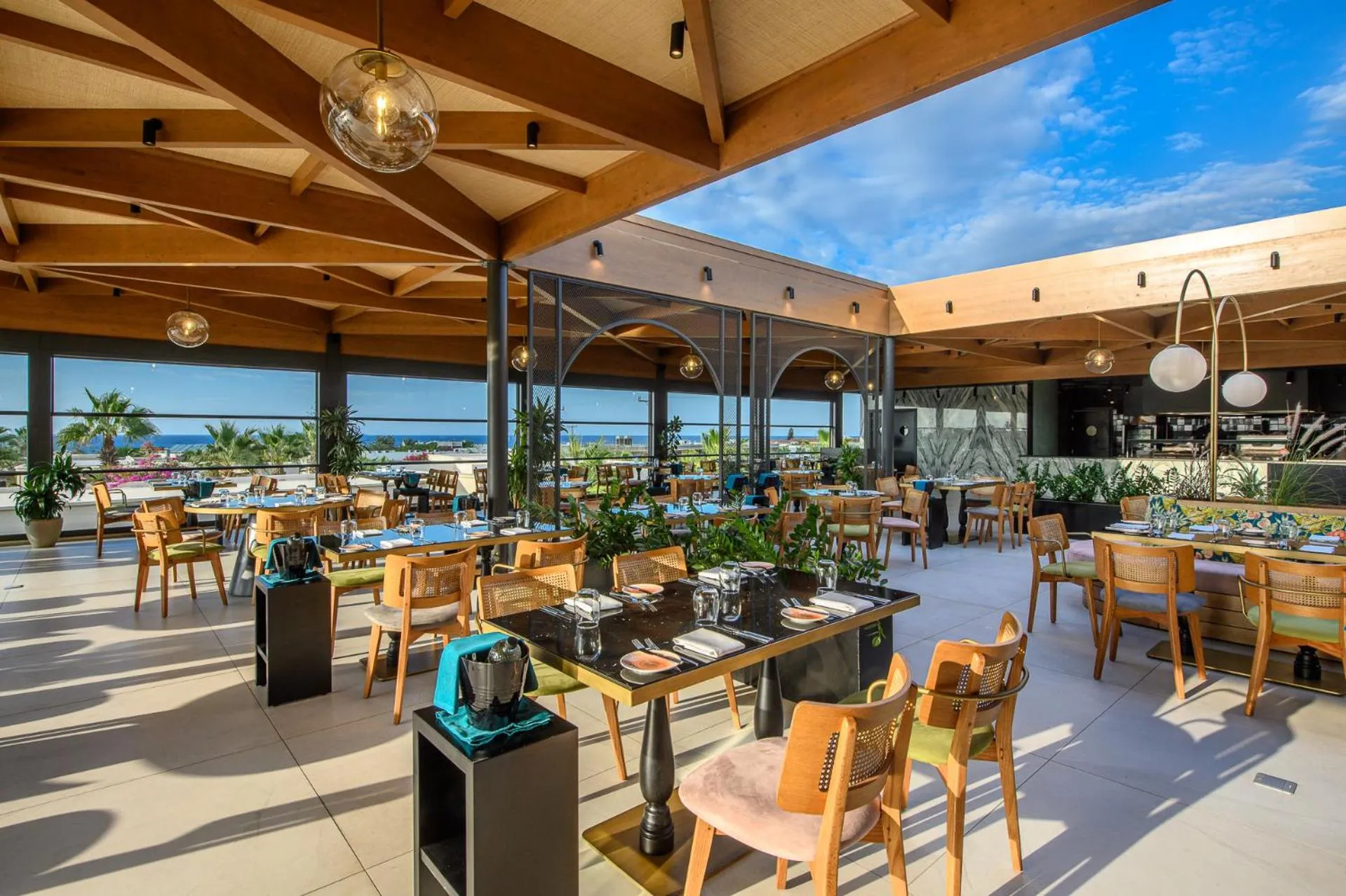 Restaurant/places to eat in Stella Palace Aqua Park Resort