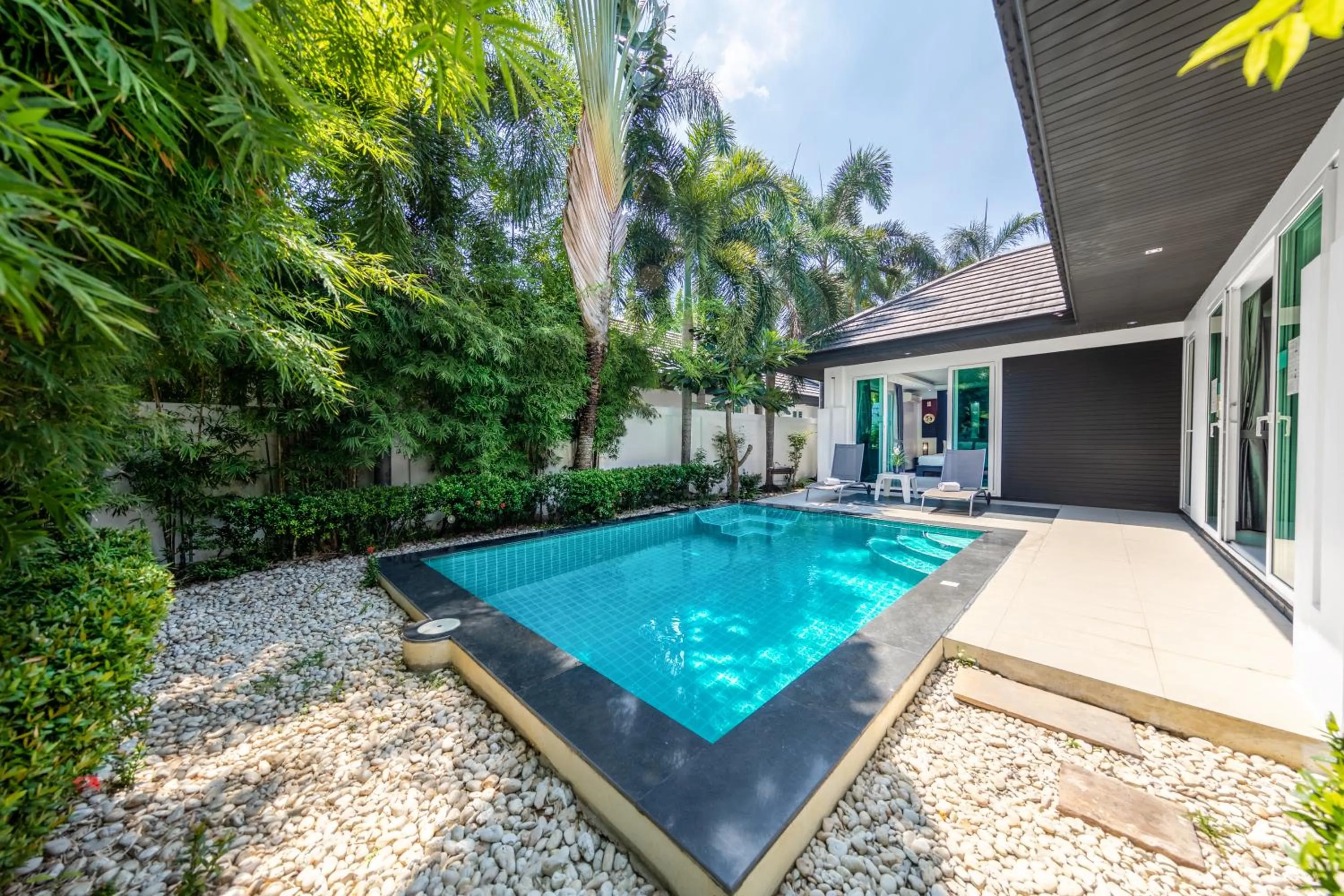 Swimming pool in Colibri Pool Villa Pattaya