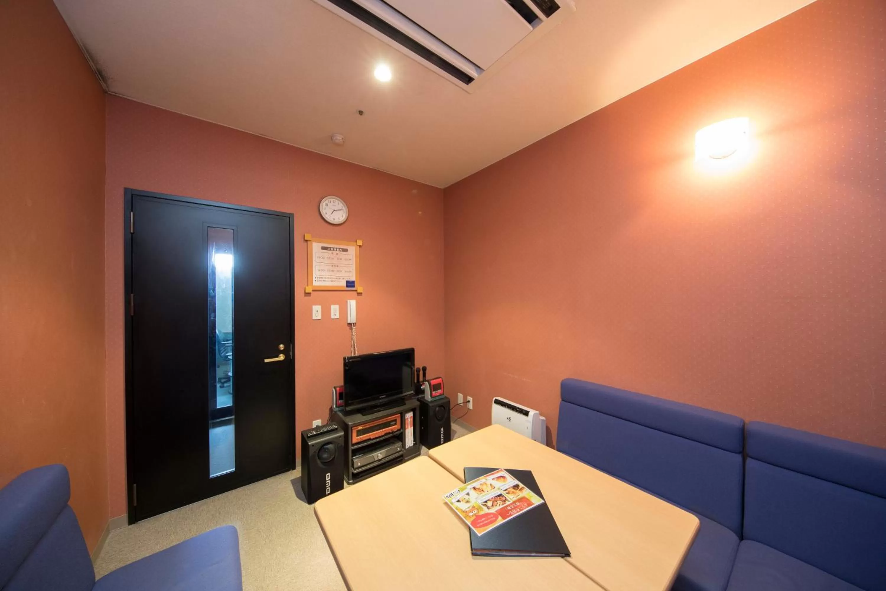 Karaoke in Route Inn Grantia Hanyu Spa Resort