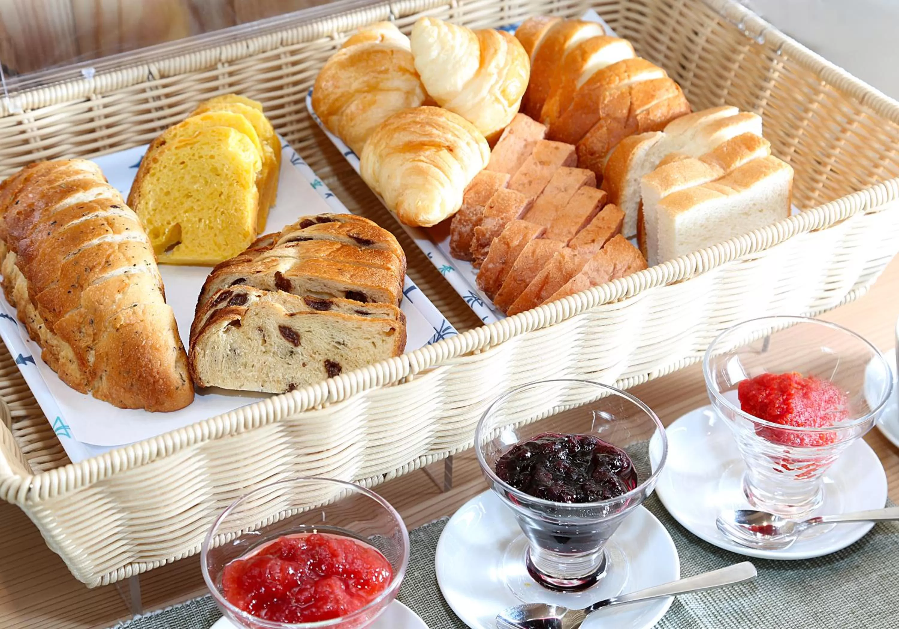 Food and drinks in Daiwa Roynet Hotel Hiroshima-ekimae