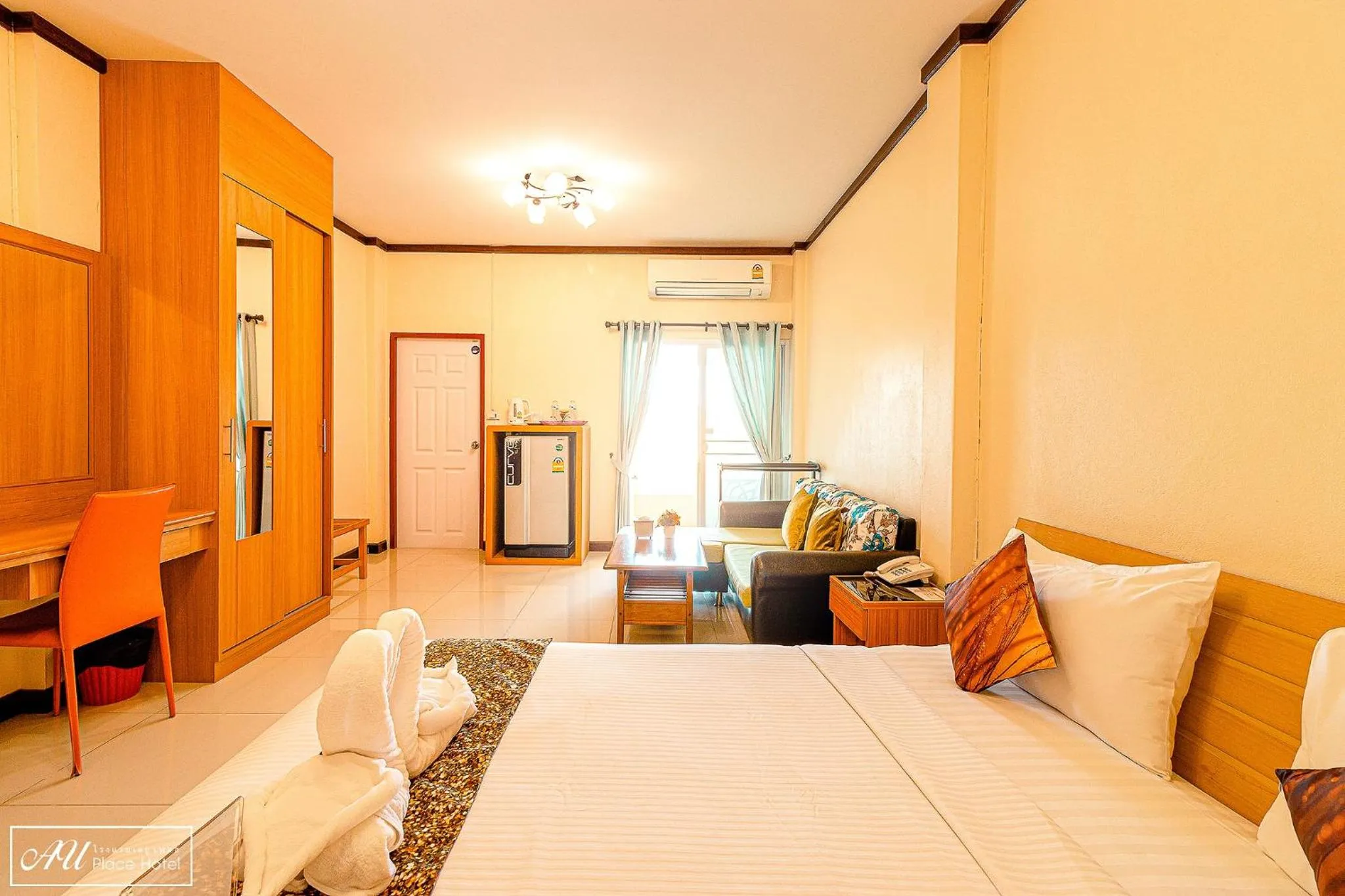 Photo of the whole room, Bed in AU Place Hotel