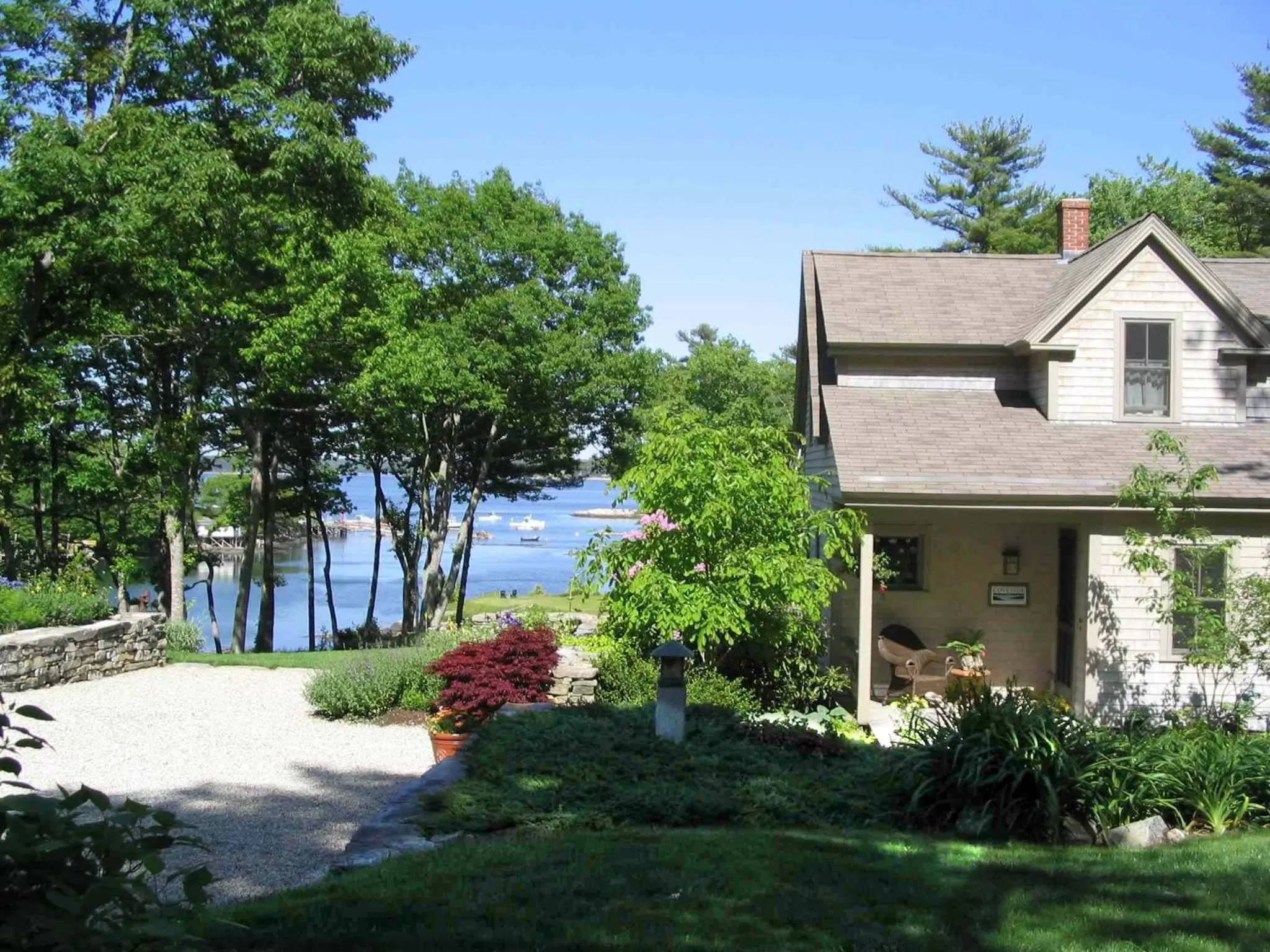Facade/entrance, Property Building in Coveside Bed & Breakfast