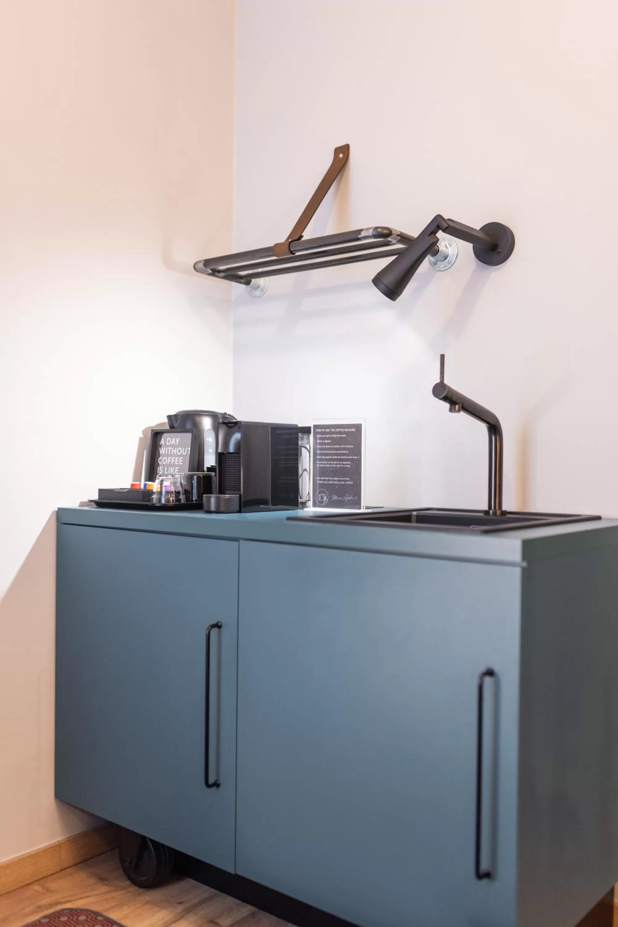 Coffee/tea facilities in Miss Sophie's Downtown